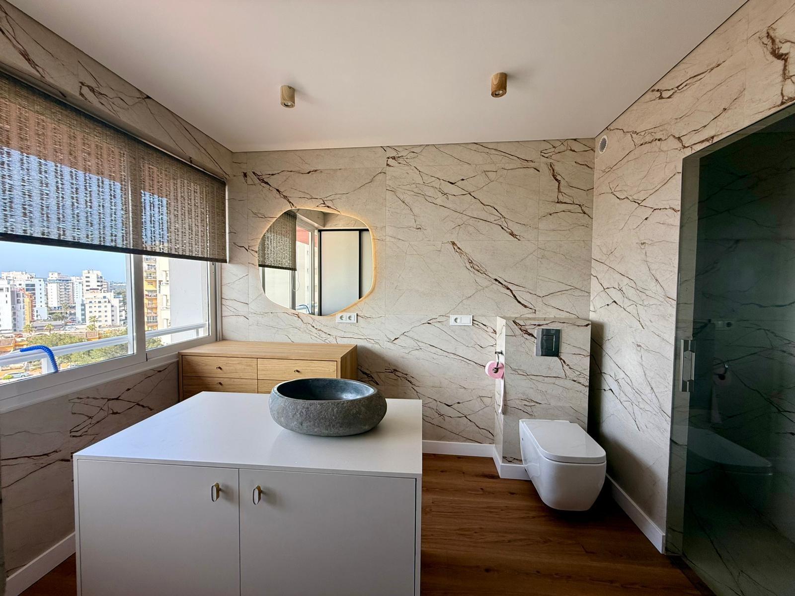 For sale - 4 Bedroom 3 Bathroom Apartment in Guardamar del Segura - Centro  - Alicante