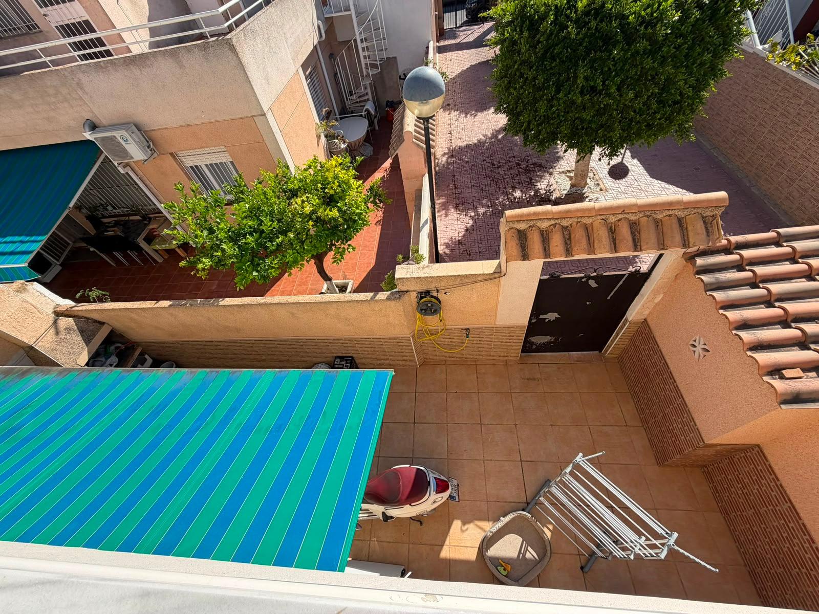 For sale - 3 Bedroom 2 Bathroom Quad House in Torrevieja - Carrefour  - Alicante