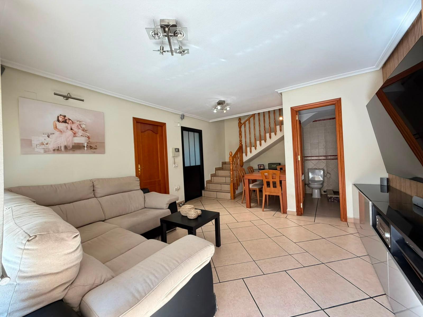 For sale - 3 Bedroom 2 Bathroom Quad House in Torrevieja - Carrefour  - Alicante