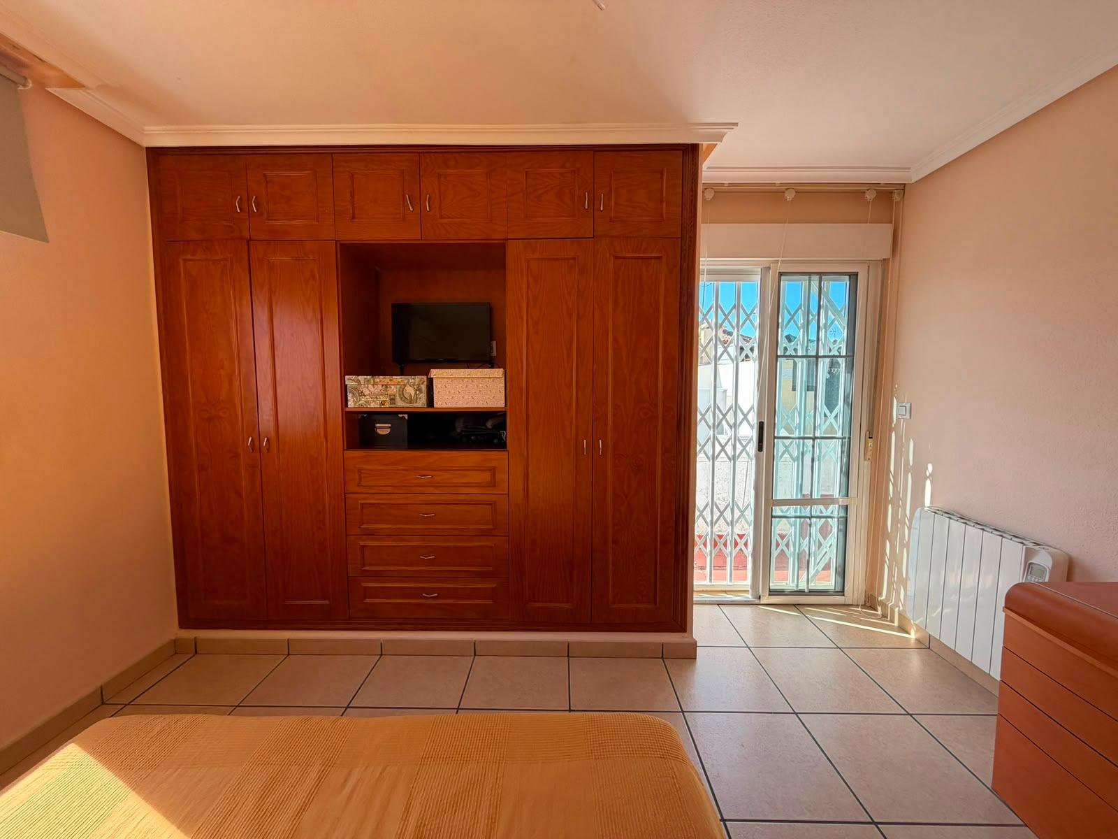 For sale - 3 Bedroom 2 Bathroom Quad House in Torrevieja - Carrefour  - Alicante