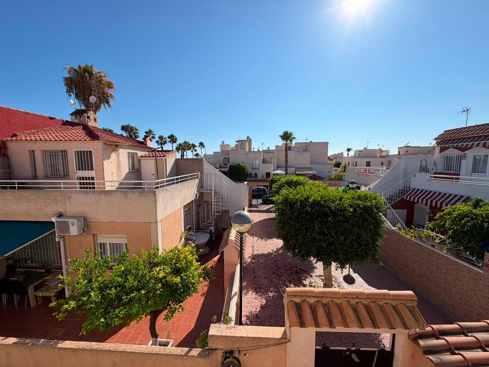 For sale - 3 Bedroom 2 Bathroom Quad House in Torrevieja - Carrefour  - Alicante