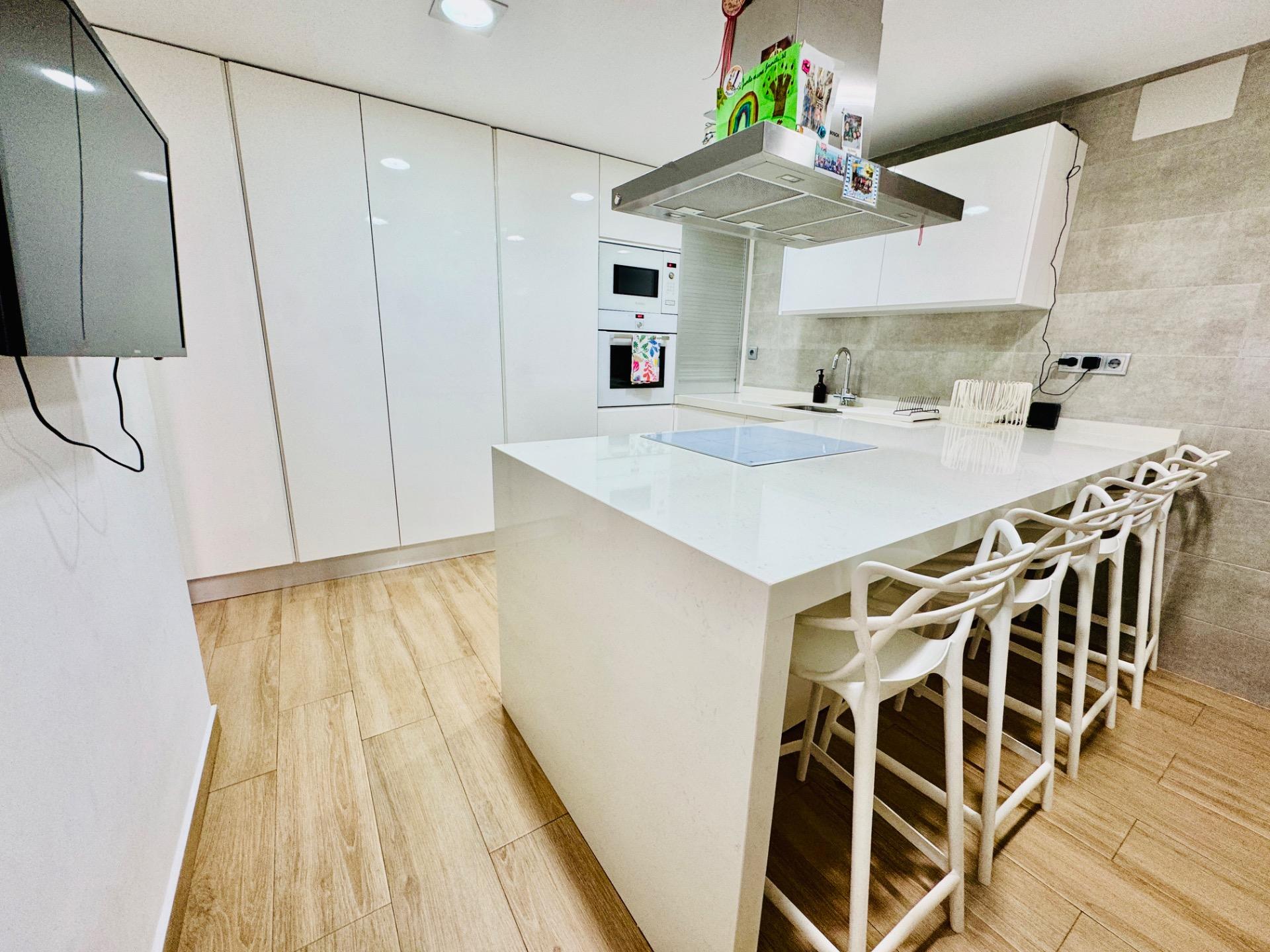 For sale - 3 Bedroom 2 Bathroom Apartment in Pilar de La Horadada - Zona Pueblo  - Alicante