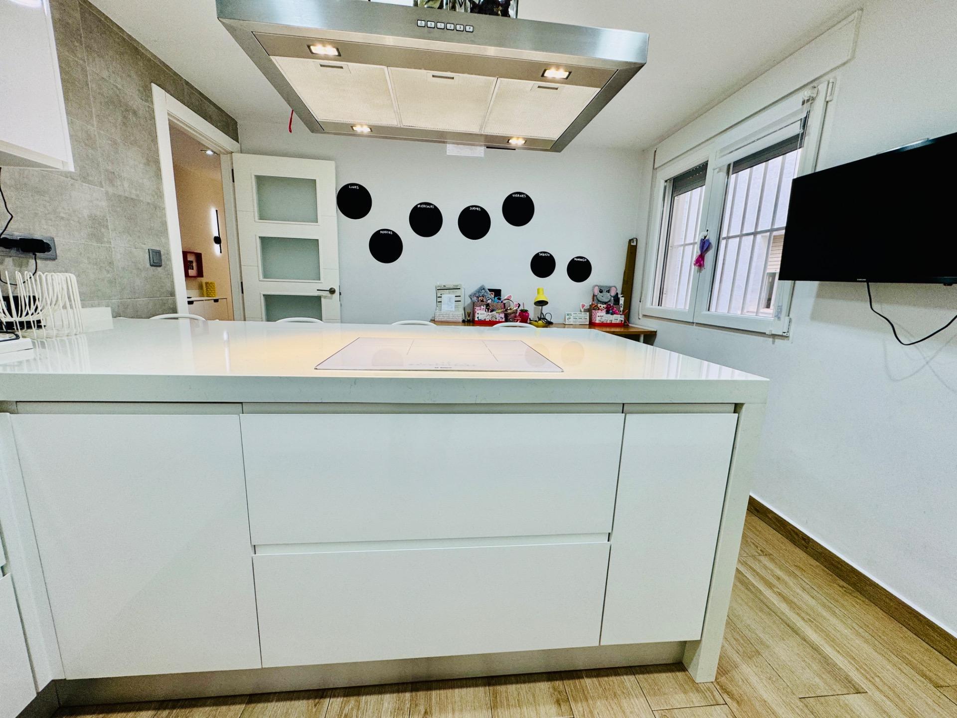 For sale - 3 Bedroom 2 Bathroom Apartment in Pilar de La Horadada - Zona Pueblo  - Alicante