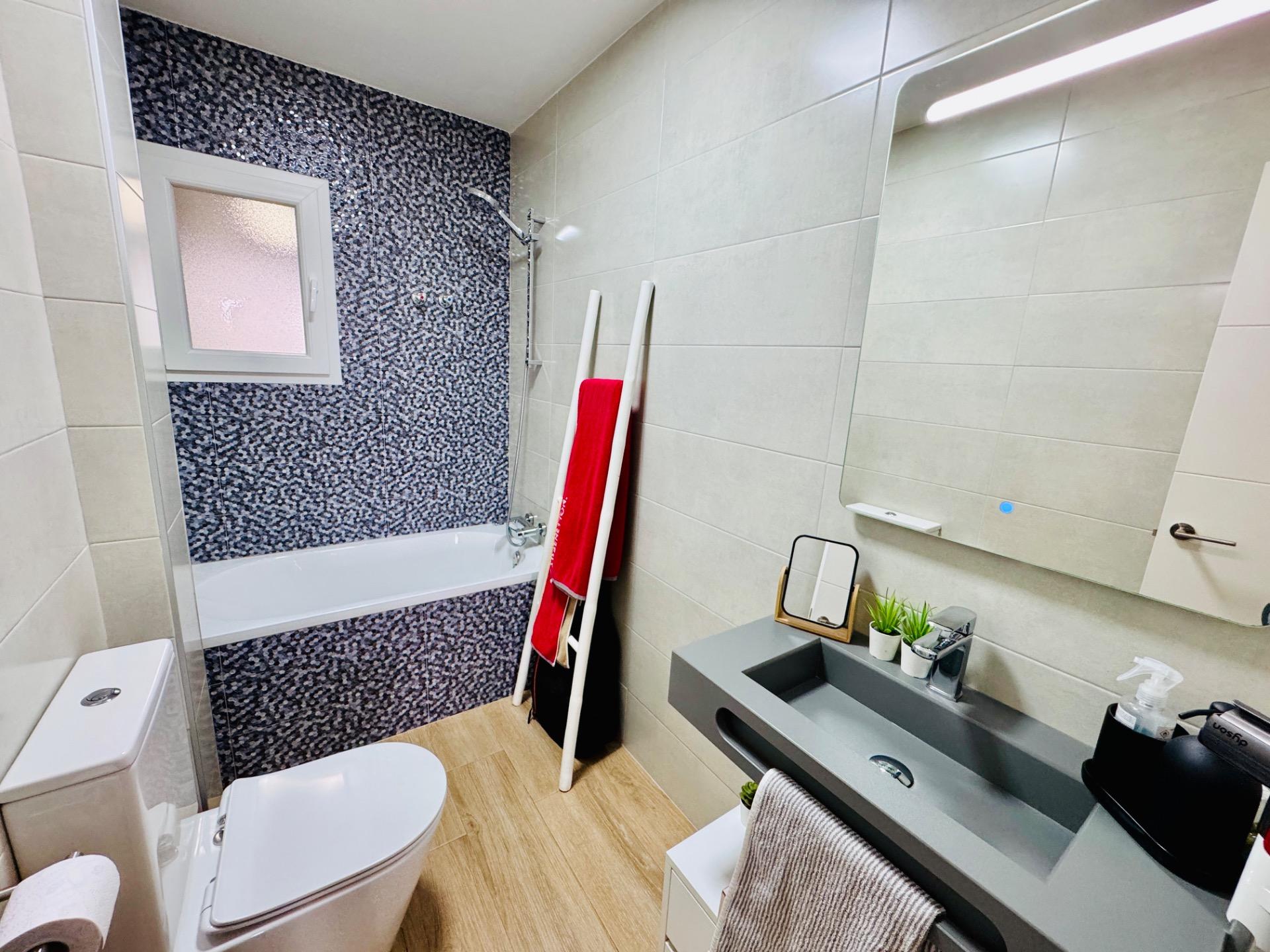 For sale - 3 Bedroom 2 Bathroom Apartment in Pilar de La Horadada - Zona Pueblo  - Alicante