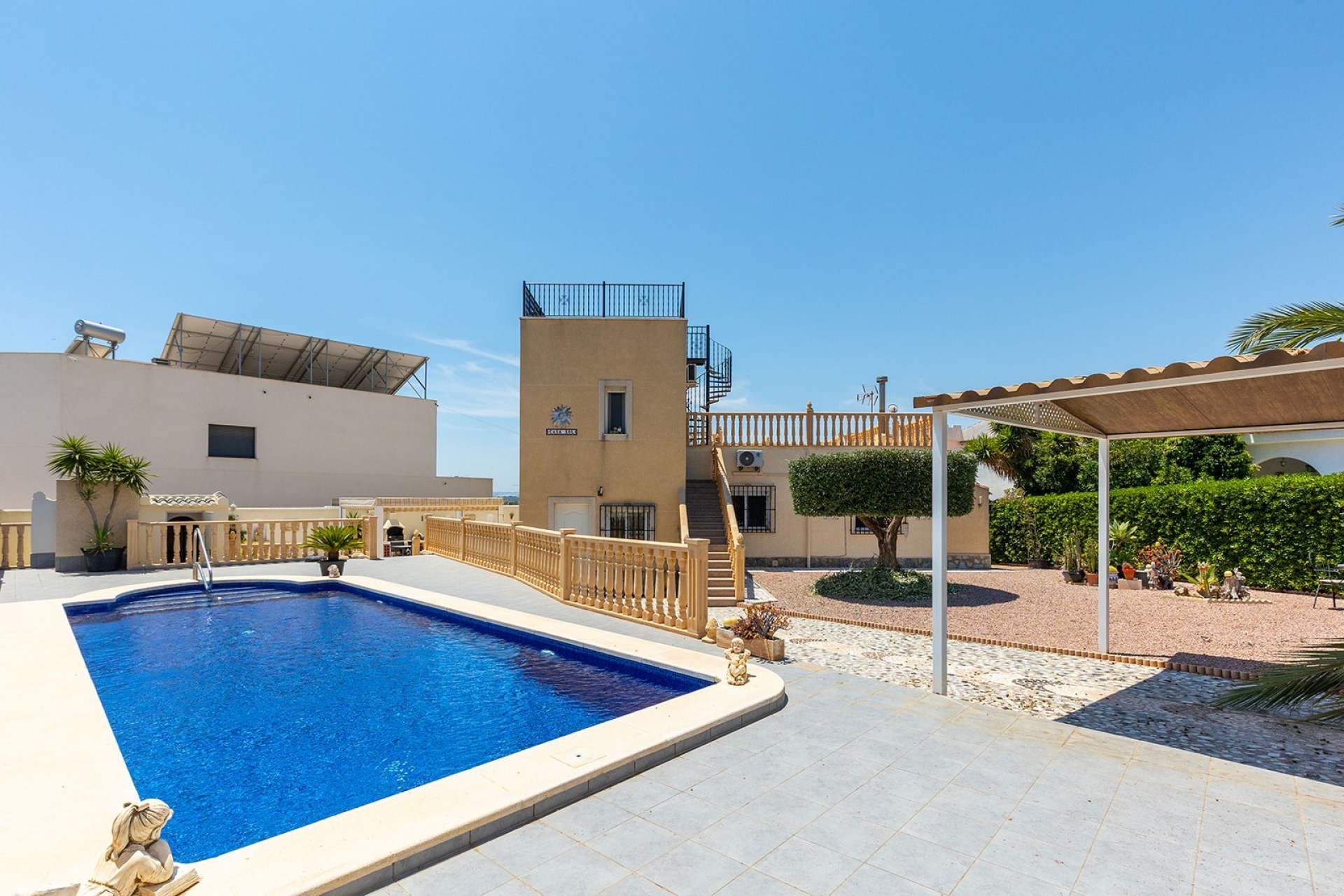 For sale - 3 Bedroom 2 Bathroom Villa in Ciudad Quesada - Costa Blanca  - Alicante