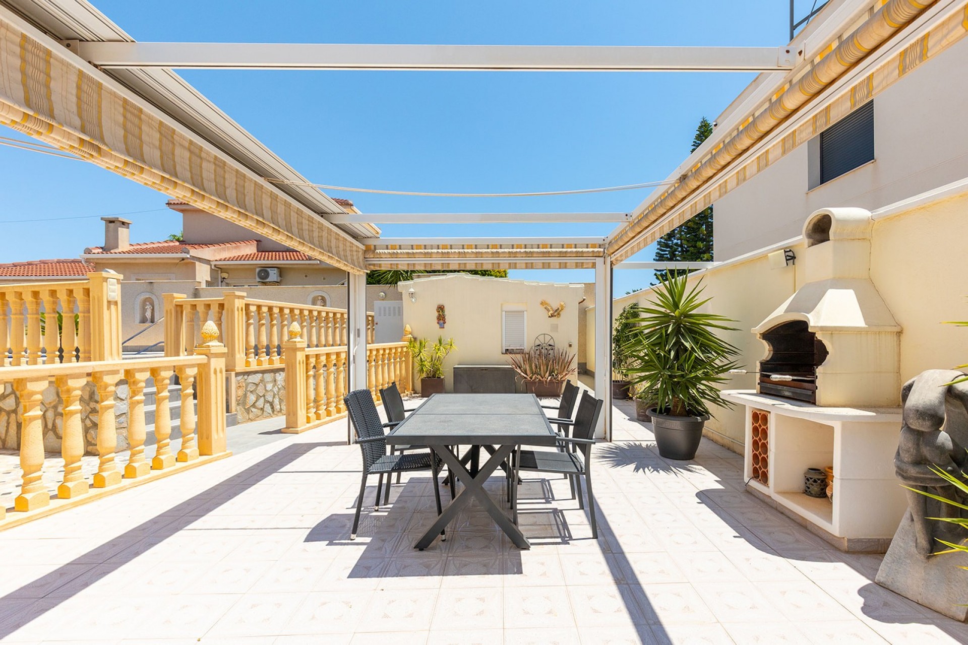 For sale - 3 Bedroom 2 Bathroom Villa in Ciudad Quesada - Costa Blanca  - Alicante