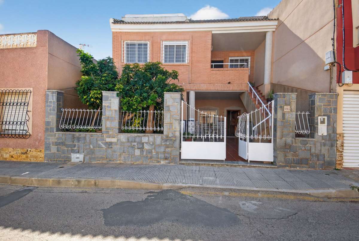 For sale - 5 Bedroom 2 Bathroom Villa in Lo Pagan - Costa Calida  - Murcia