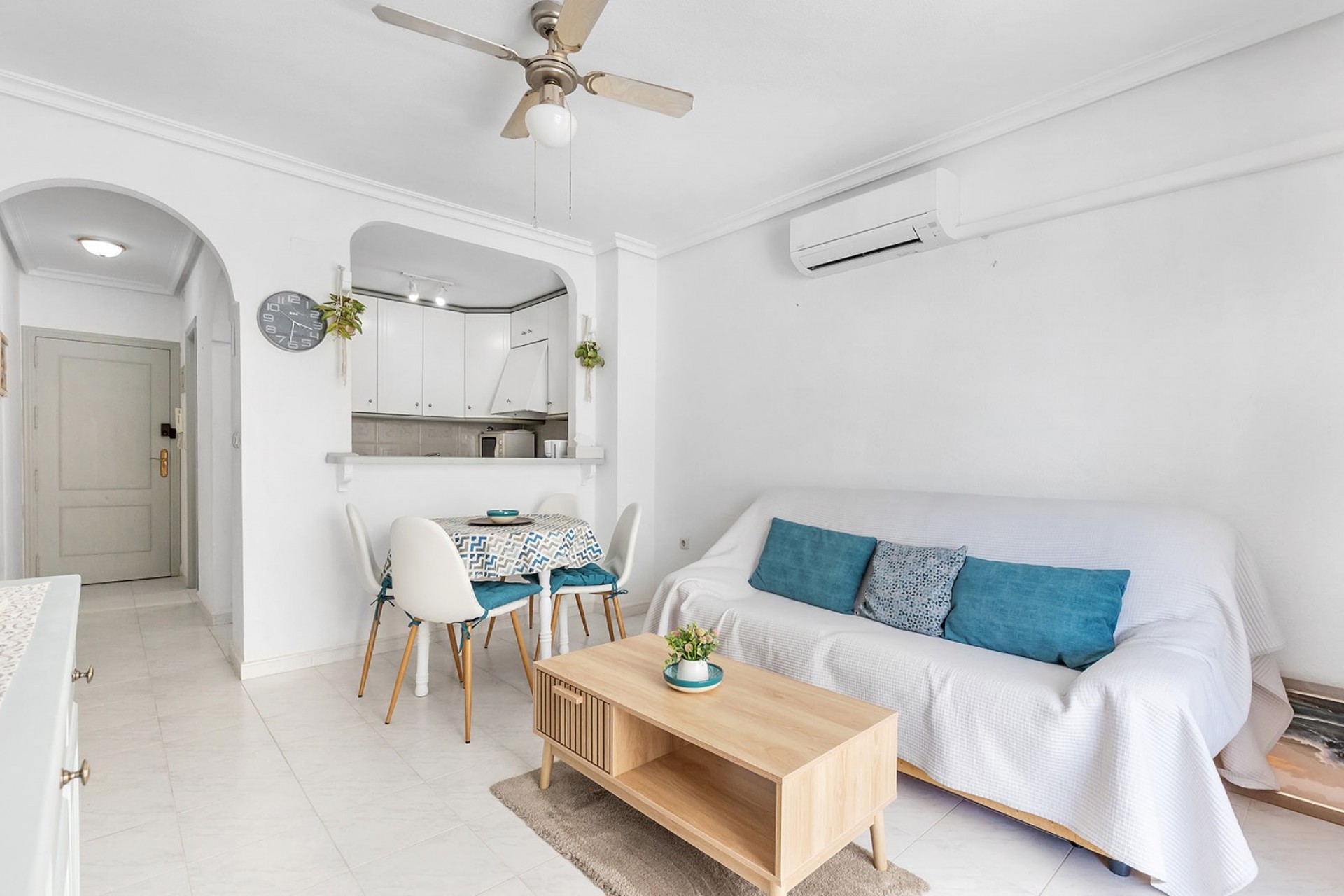 For sale - 2 Bedroom 1 Bathroom Apartment in La Mata - Costa Blanca  - Alicante