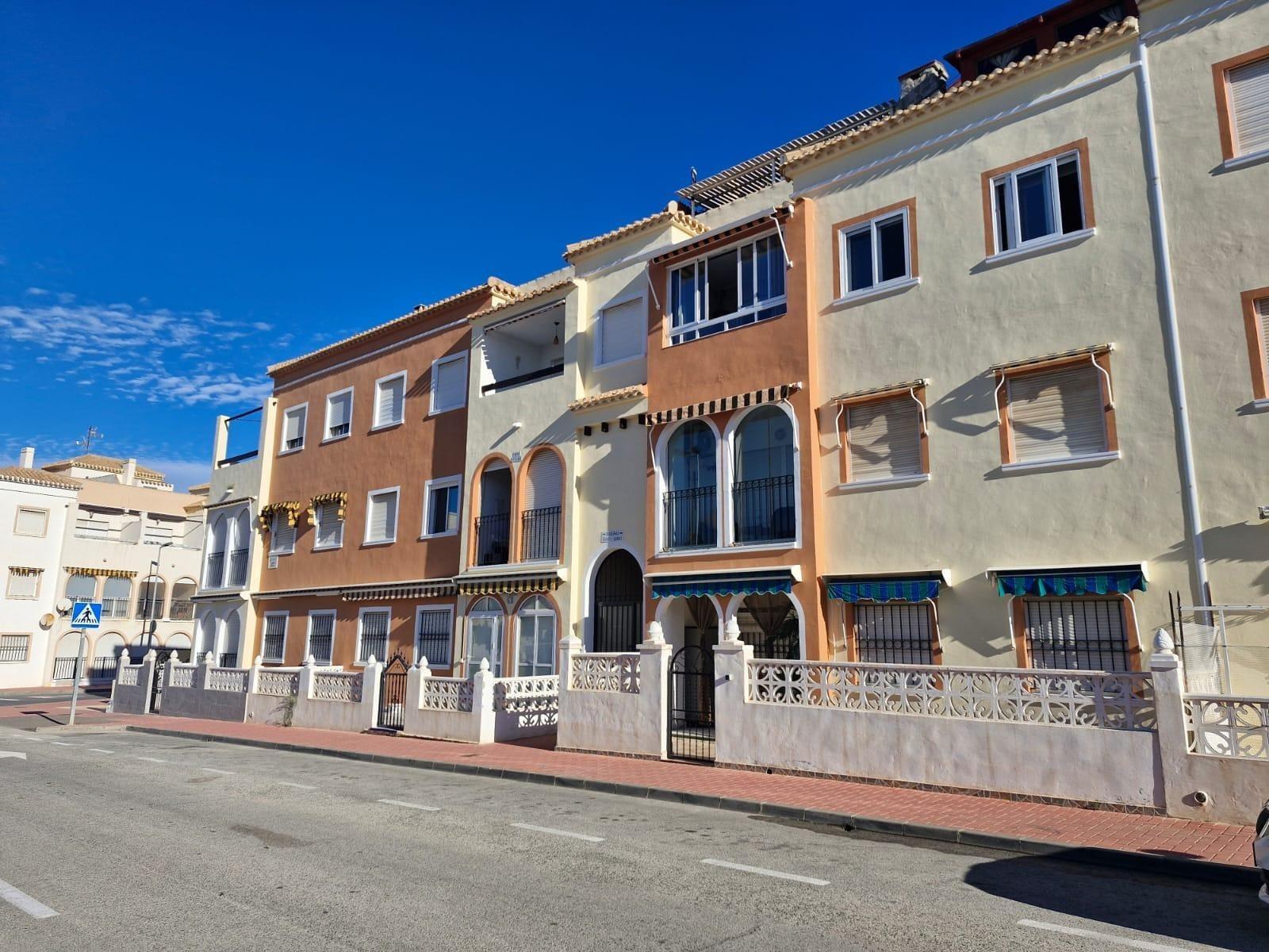 For sale - 2 Bedroom 1 Bathroom Bungalow in Torrevieja - Playa De Los Naufragos  - Alicante