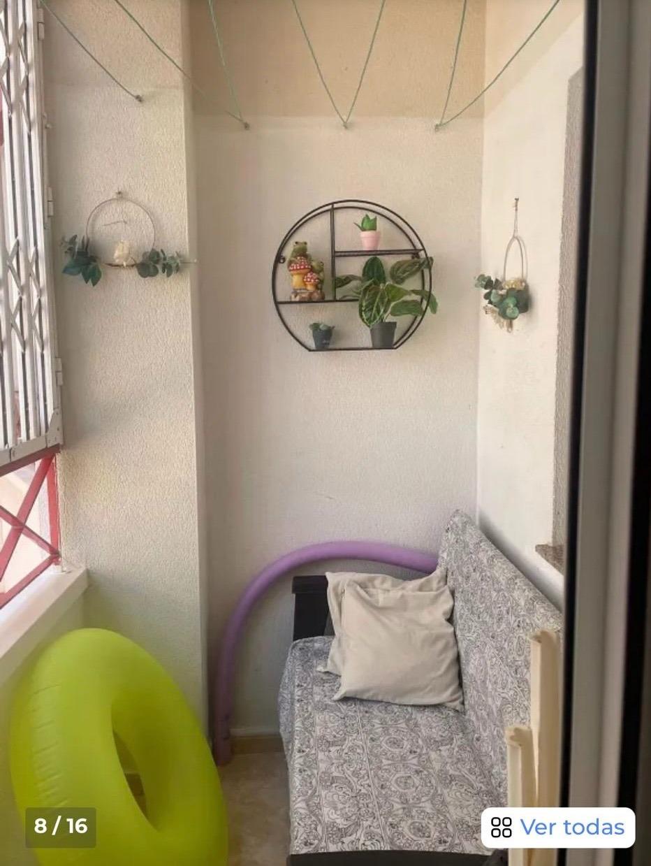 For sale - 2 Bedroom 1 Bathroom Apartment in Torrevieja - Centro  - Alicante