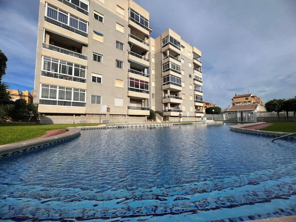 2 Bedroom 1 Bathroom Apartment in Torrevieja