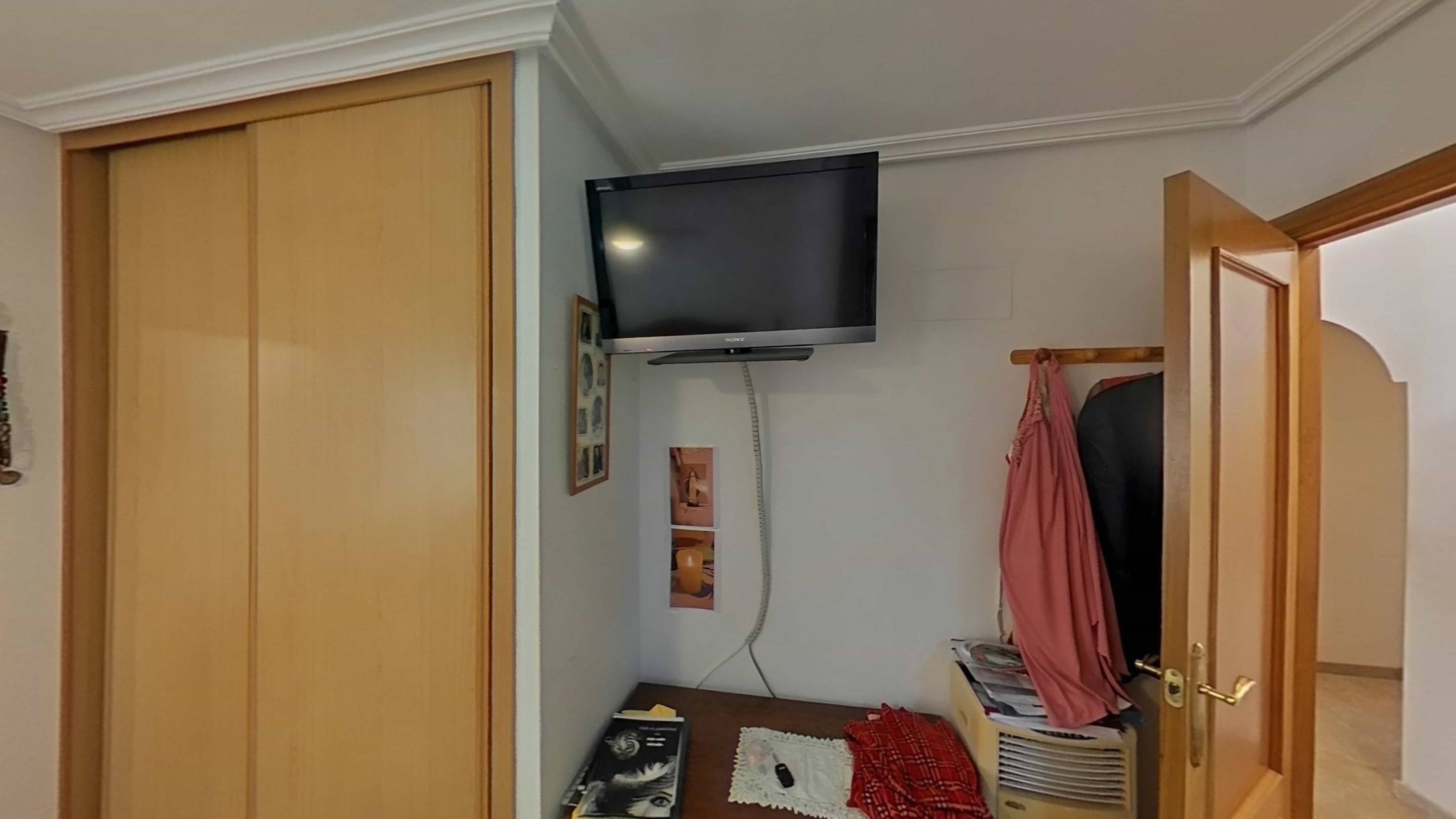 For sale - 4 Bedroom 2 Bathroom Apartment in Torrevieja - Estacion De Autobuses  - Alicante