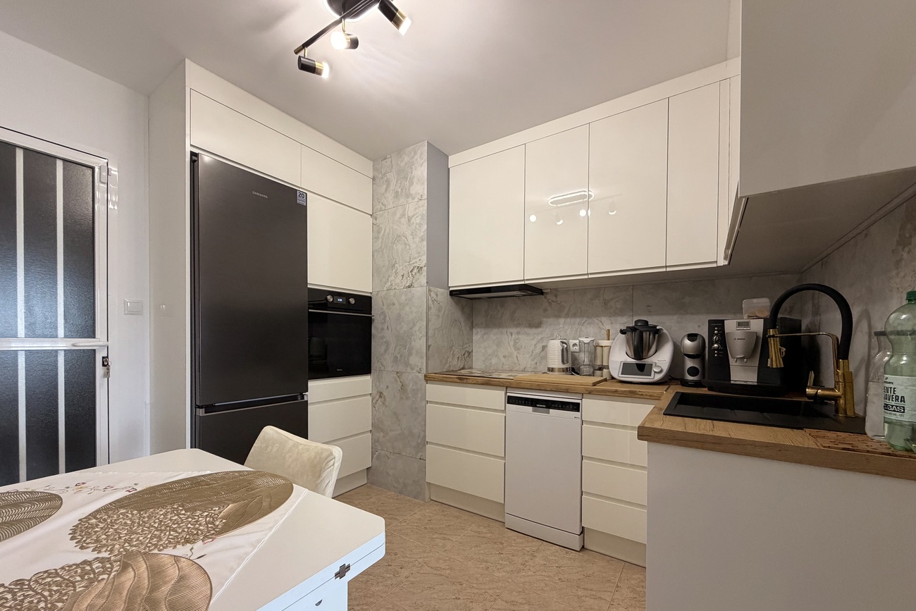 For sale - 2 Bedroom 1 Bathroom Apartment in Torrevieja - Urb. Calas Blancas III  - Alicante