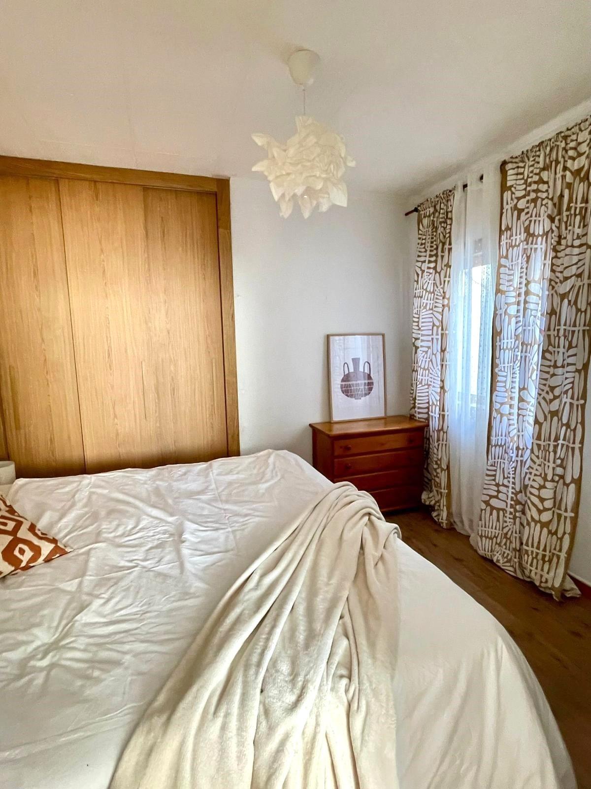 For sale - 2 Bedroom 1 Bathroom Penthouse in Punta Prima  - Punta Prima  - Alicante