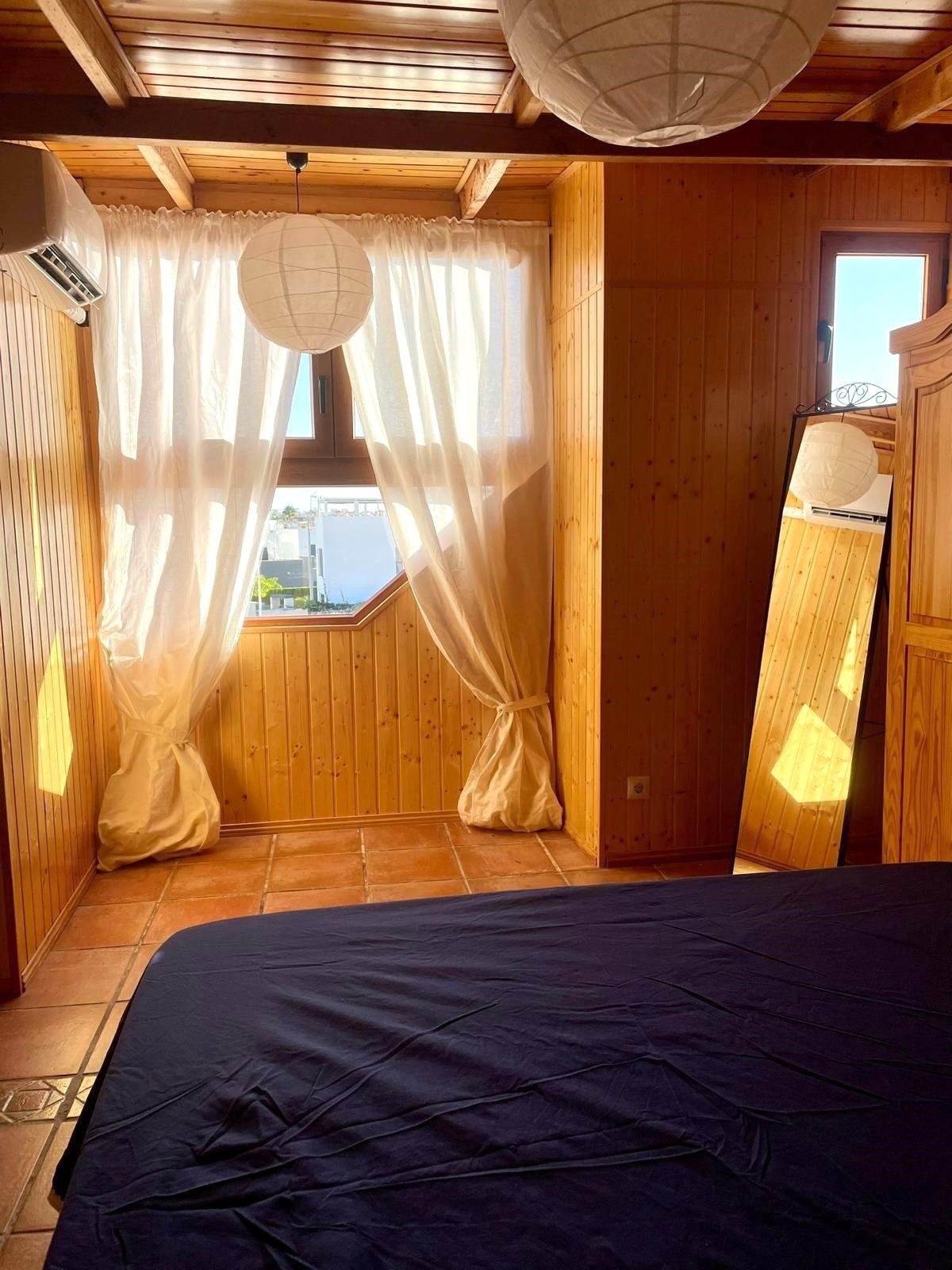 For sale - 2 Bedroom 1 Bathroom Penthouse in Punta Prima  - Punta Prima  - Alicante
