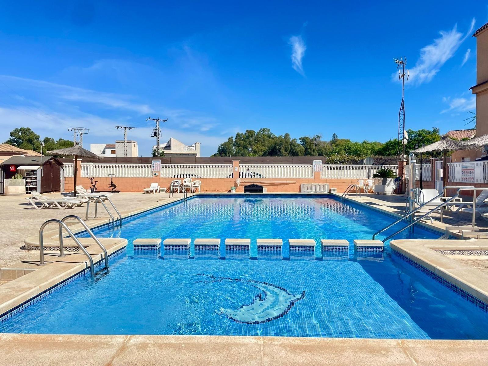 For sale - 2 Bedroom 1 Bathroom Penthouse in Punta Prima  - Punta Prima  - Alicante