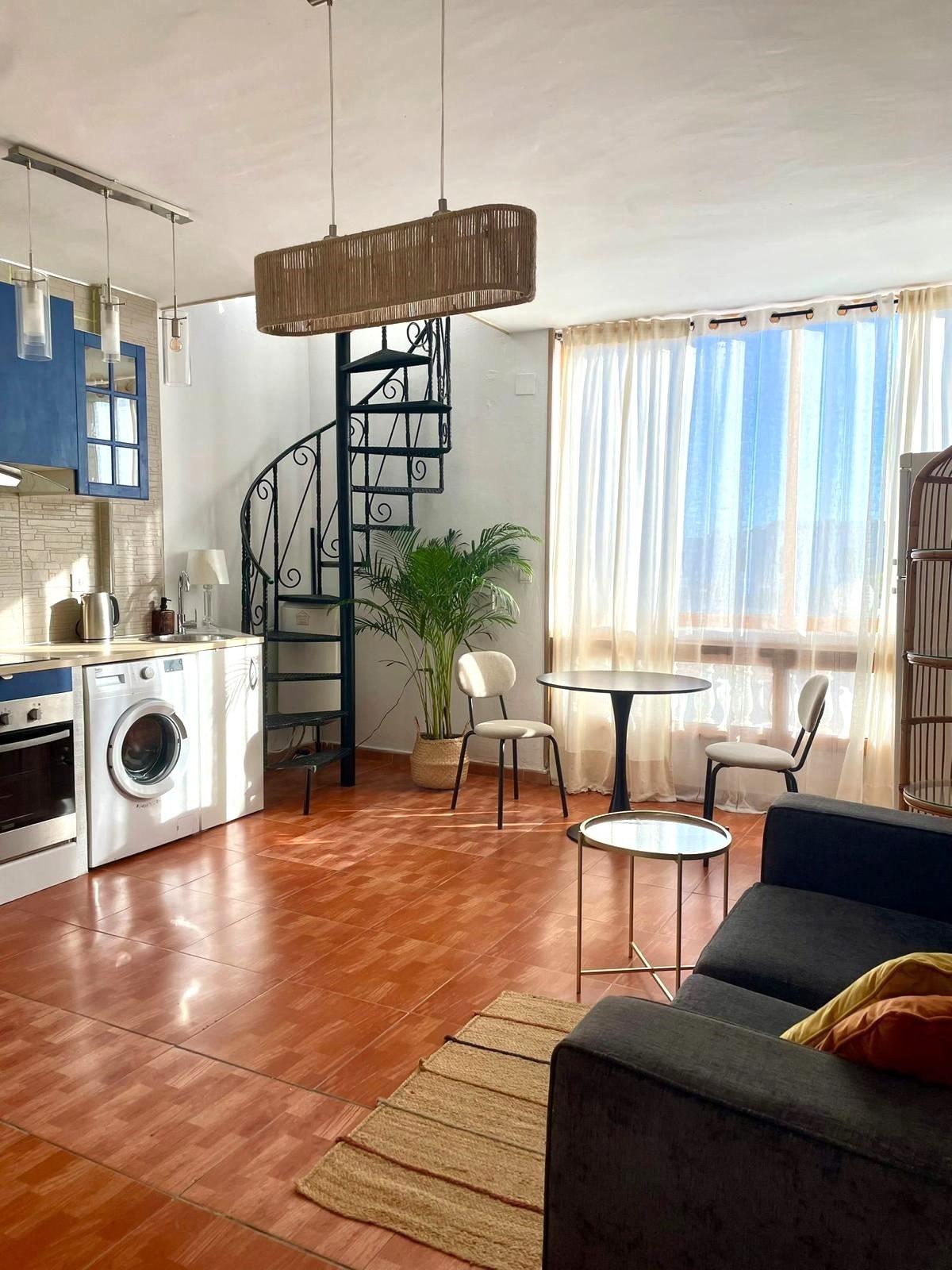 For sale - 2 Bedroom 1 Bathroom Penthouse in Punta Prima  - Punta Prima  - Alicante