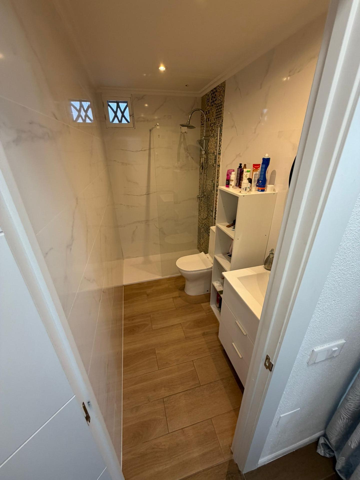 For sale - 2 Bedroom 1 Bathroom Apartment in Torrevieja - Punta Prima  - Alicante