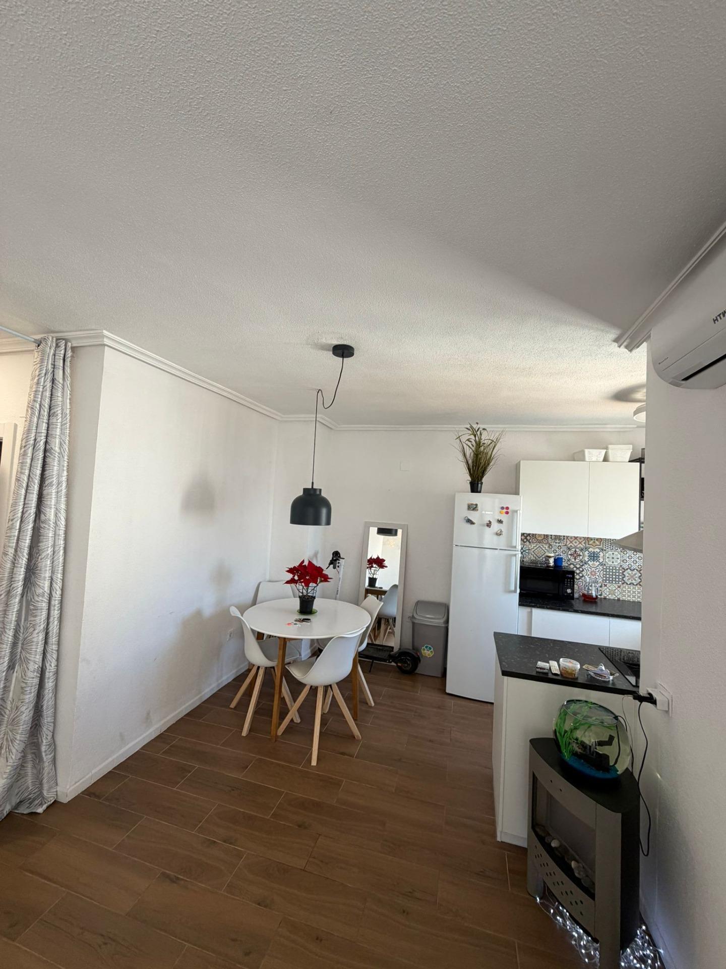For sale - 2 Bedroom 1 Bathroom Apartment in Torrevieja - Punta Prima  - Alicante