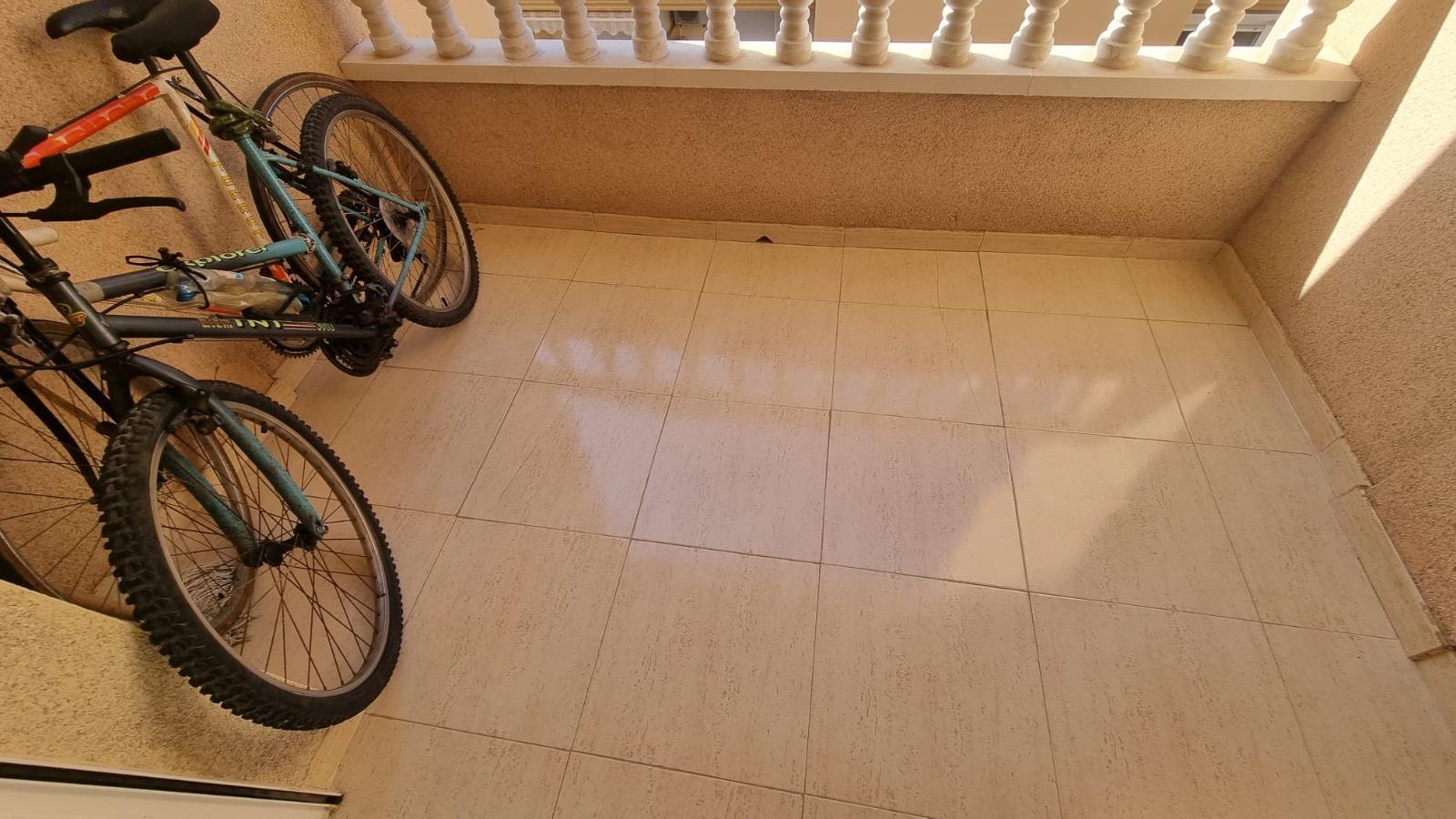 For sale - 2 Bedroom 1 Bathroom Apartment in Torrevieja - Torrevieja  - Alicante