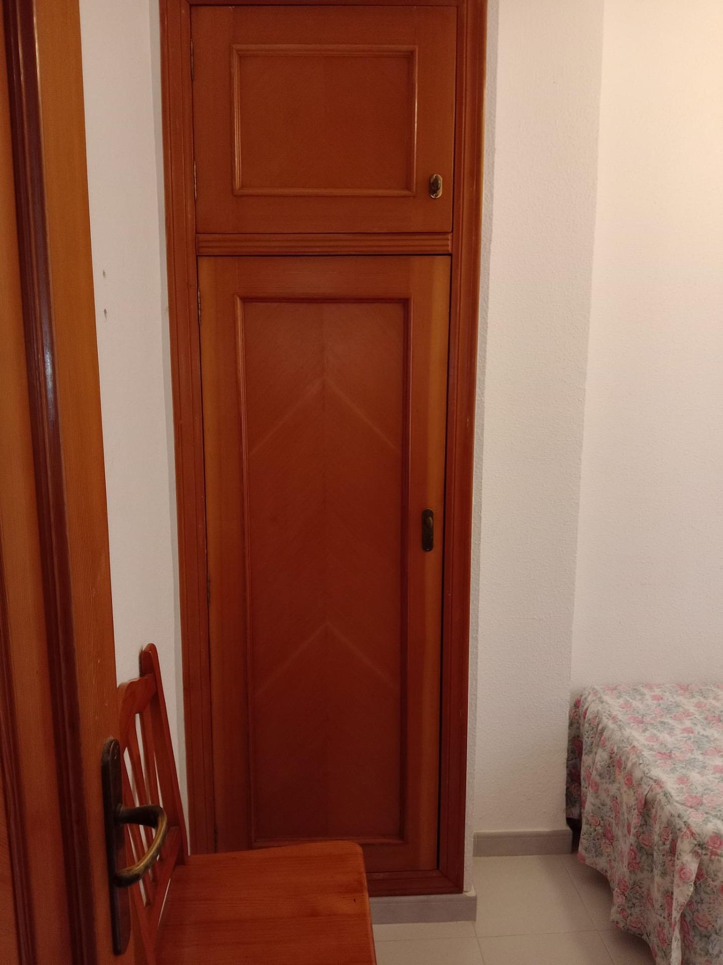 For sale - 3 Bedroom 1 Bathroom Apartment in Torrevieja - Playa Del Cura  - Alicante