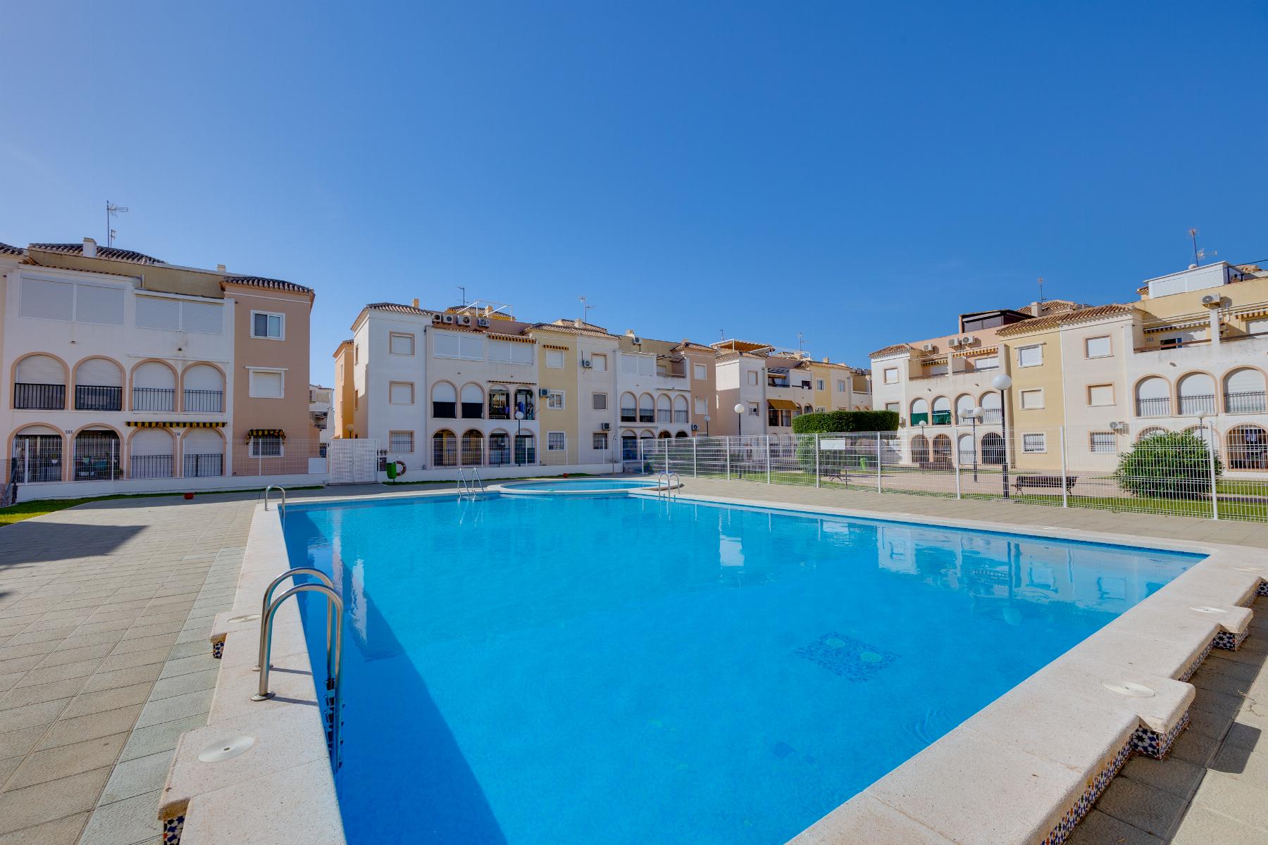 For sale - 2 Bedroom 1 Bathroom Bungalow in Torrevieja - Costa Blanca  - Alicante