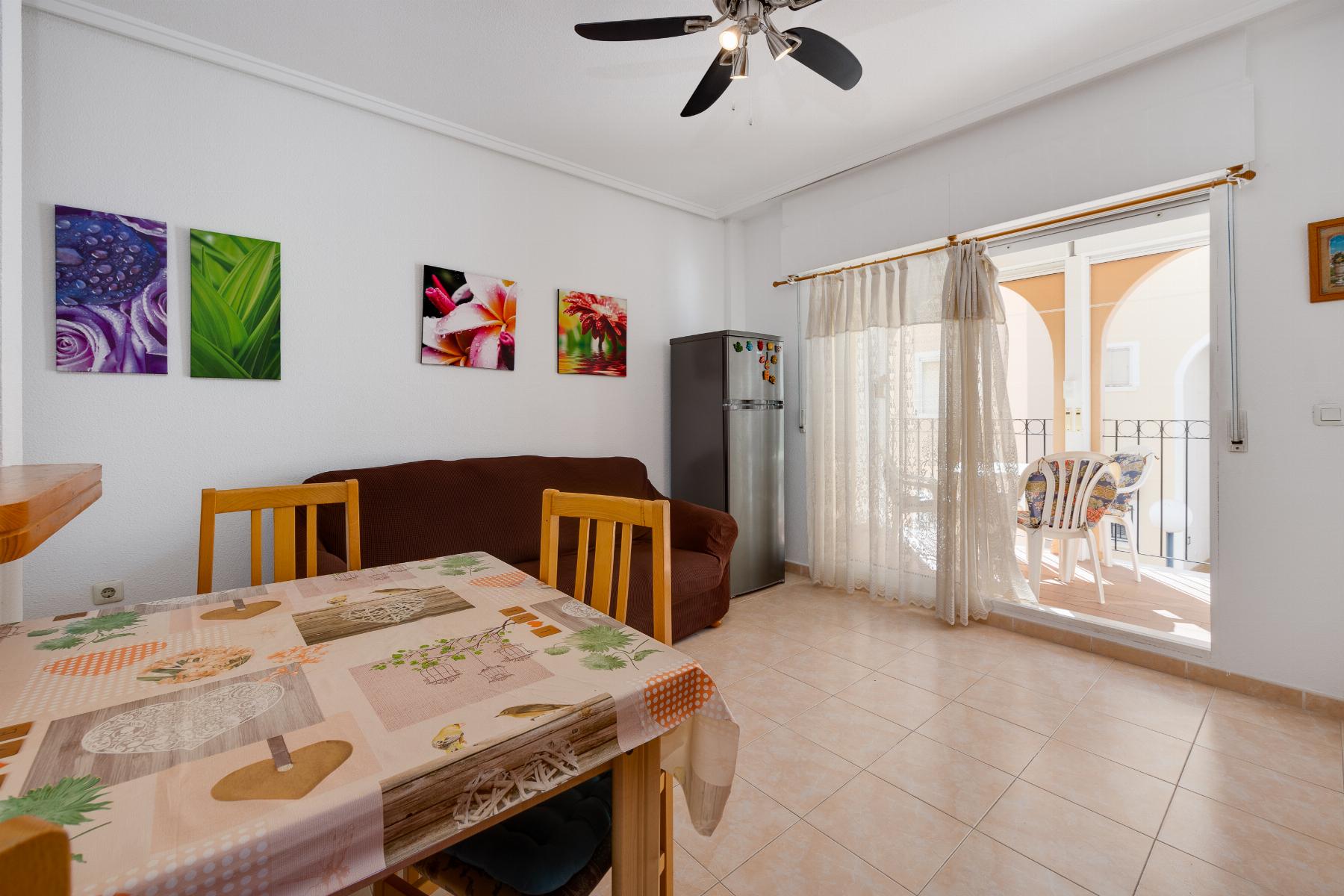 For sale - 2 Bedroom 1 Bathroom Bungalow in Torrevieja - Costa Blanca  - Alicante