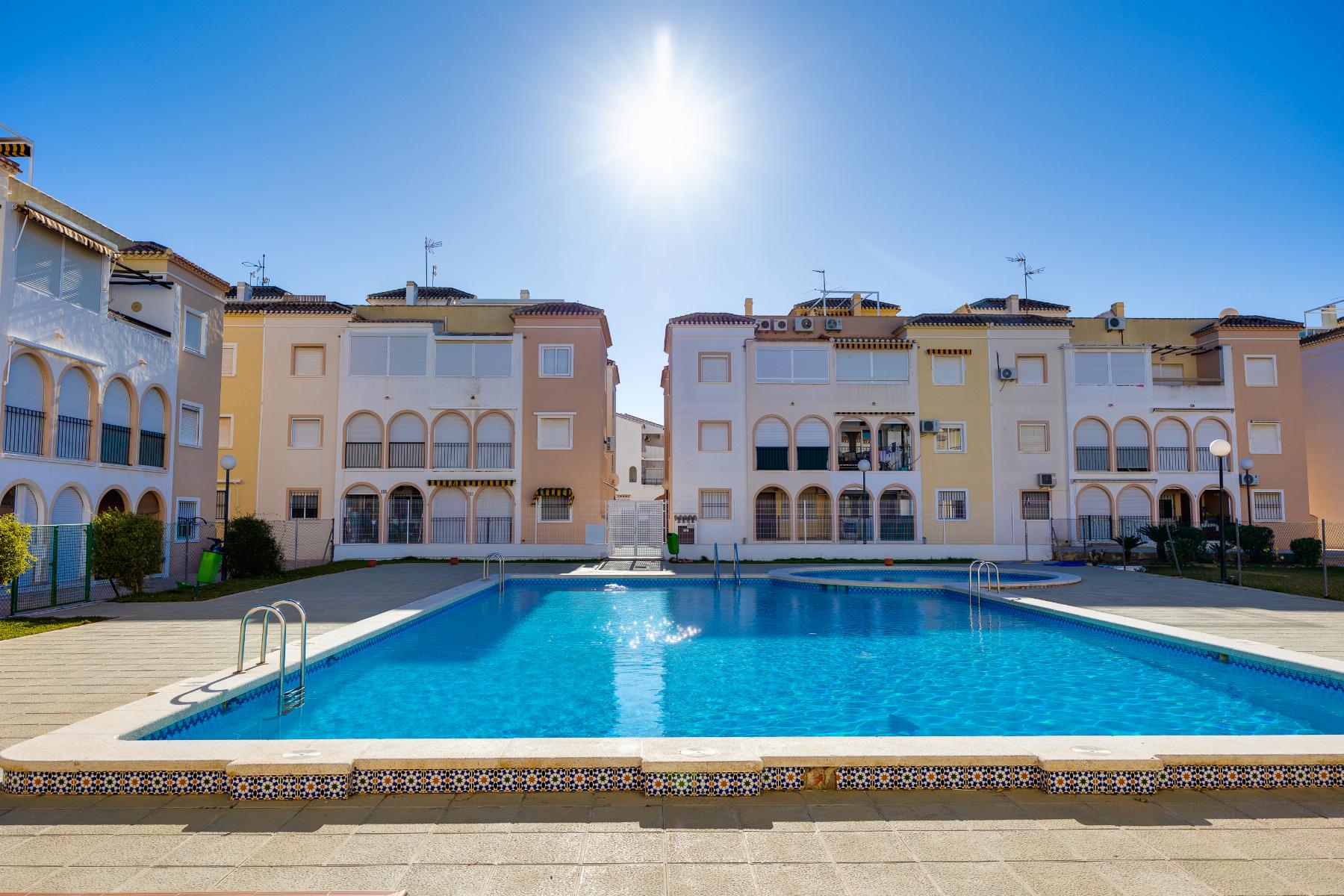 For sale - 2 Bedroom 1 Bathroom Bungalow in Torrevieja - Costa Blanca  - Alicante