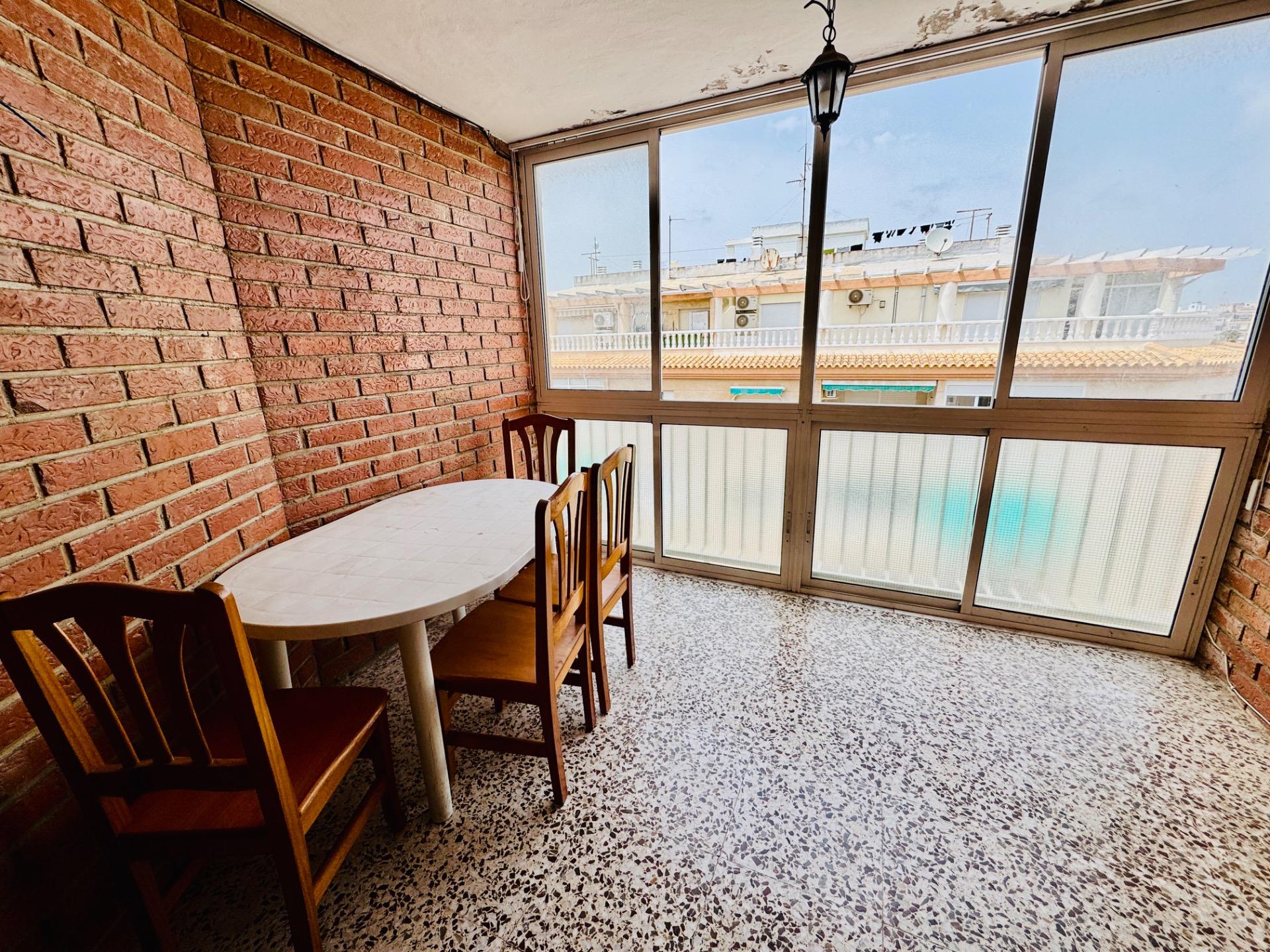 For sale - 3 Bedroom 1 Bathroom Apartment in Torrevieja - Acequion  - Alicante