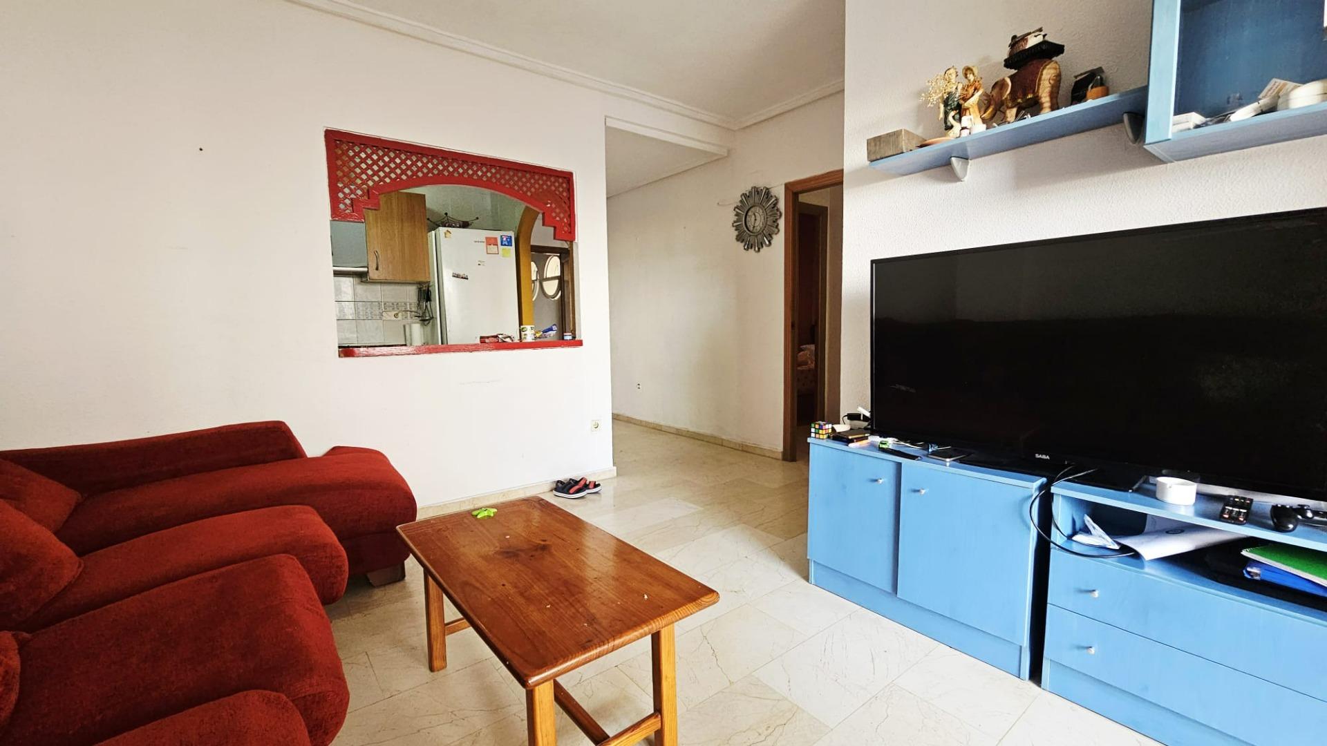 For sale - 2 Bedroom 1 Bathroom Apartment in Torrevieja - Playa De Los Locos  - Alicante