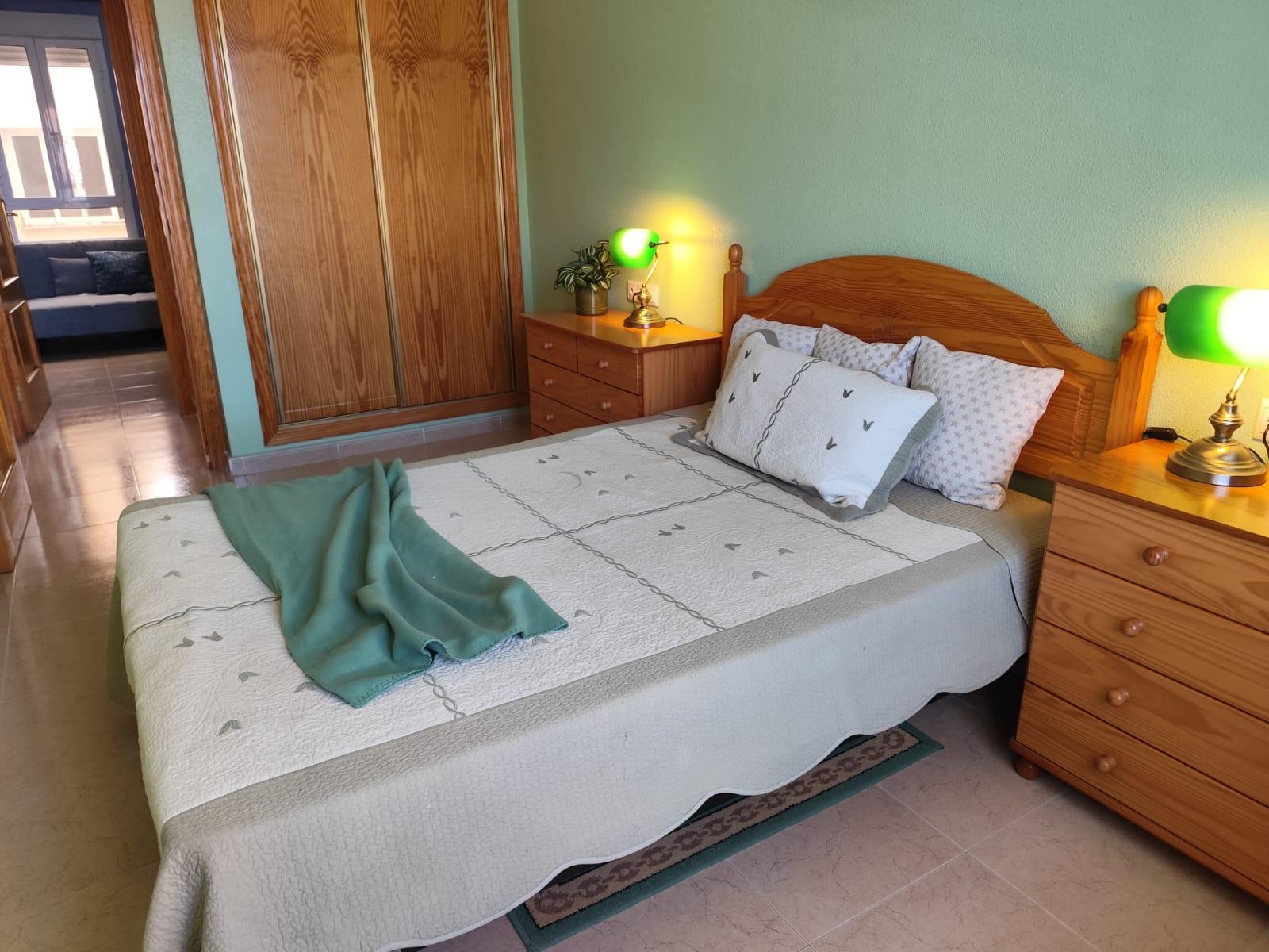 For sale - 2 Bedroom 1 Bathroom Apartment in Torrevieja - Centro  - Alicante