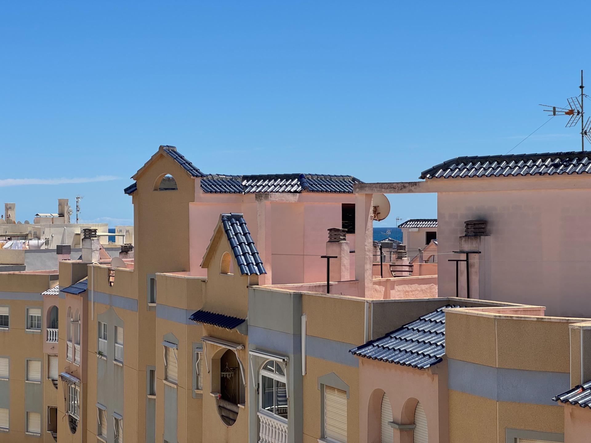 For sale - 2 Bedroom 1 Bathroom Apartment in Torrevieja - Gaspar Perrelló  - Alicante