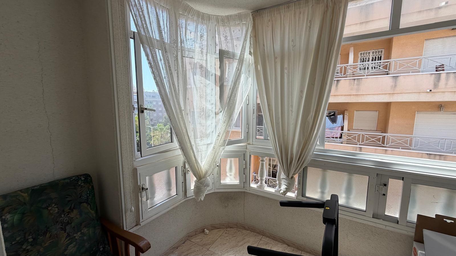 For sale - 2 Bedroom 2 Bathroom Apartment in Torrevieja - Playa Del Cura  - Alicante