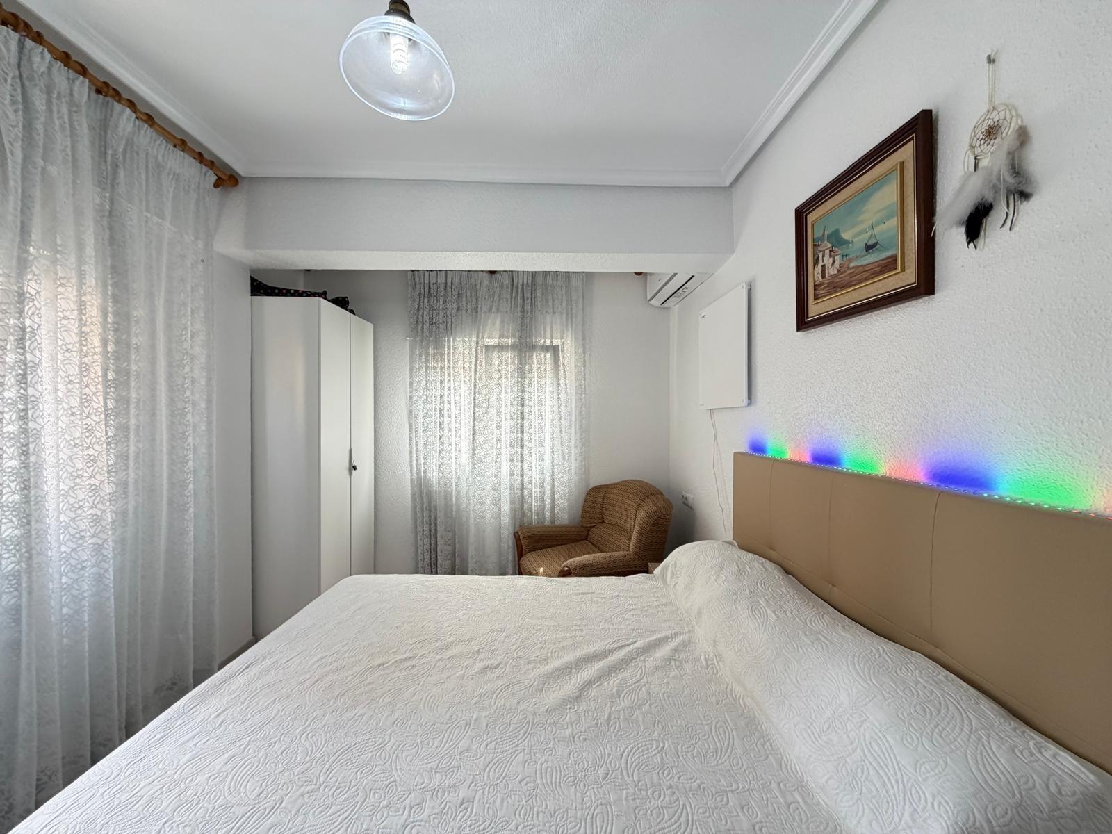 For sale - 3 Bedroom 1 Bathroom Apartment in Torrevieja - Estacion De Autobuses  - Alicante