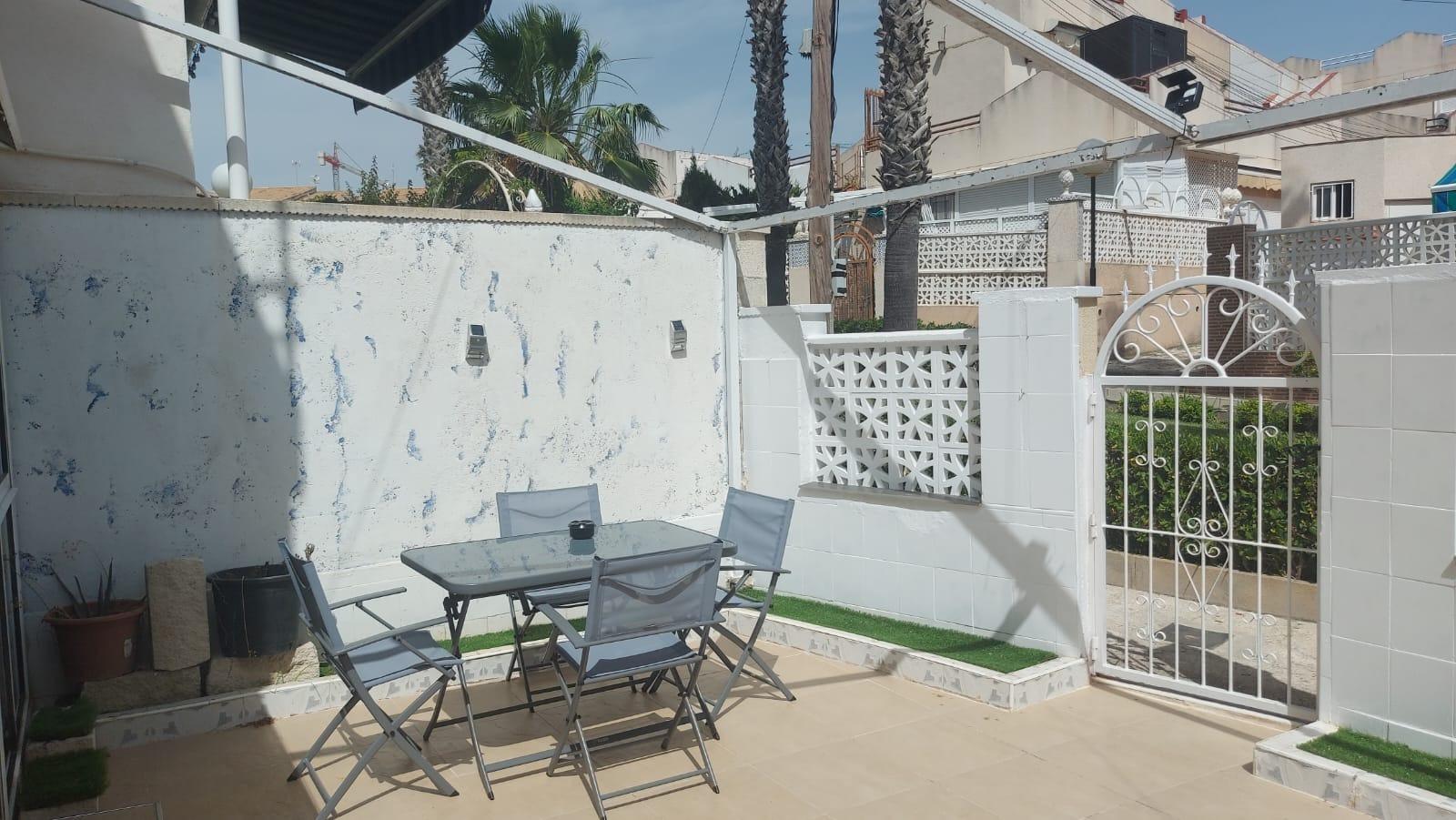 For sale - 3 Bedroom 1 Bathroom Bungalow in Torrevieja - Los Balcones  - Alicante