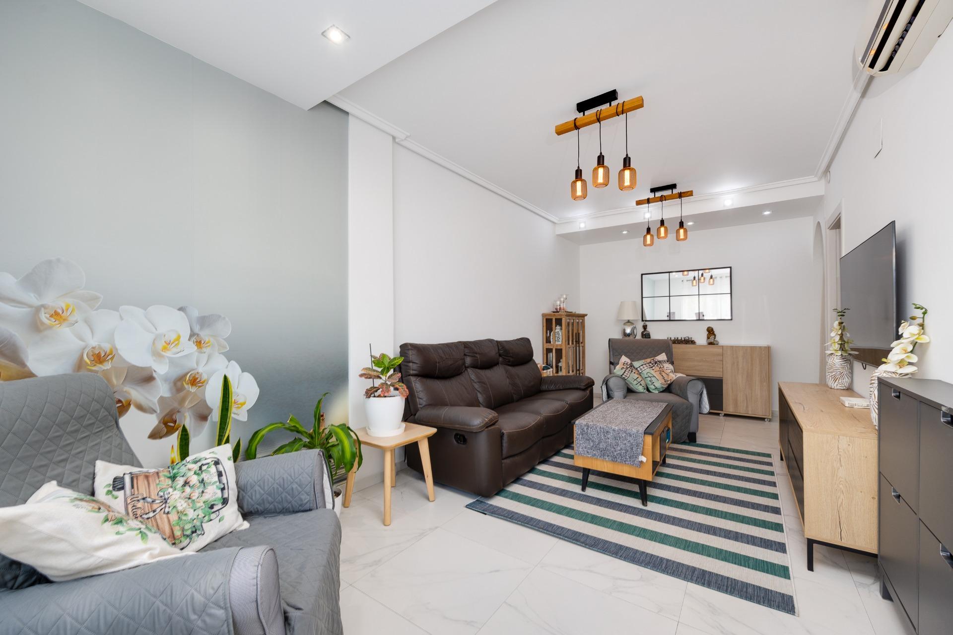 For sale - 2 Bedroom 1 Bathroom Town House in Torrevieja - aguas nuevas  - Alicante