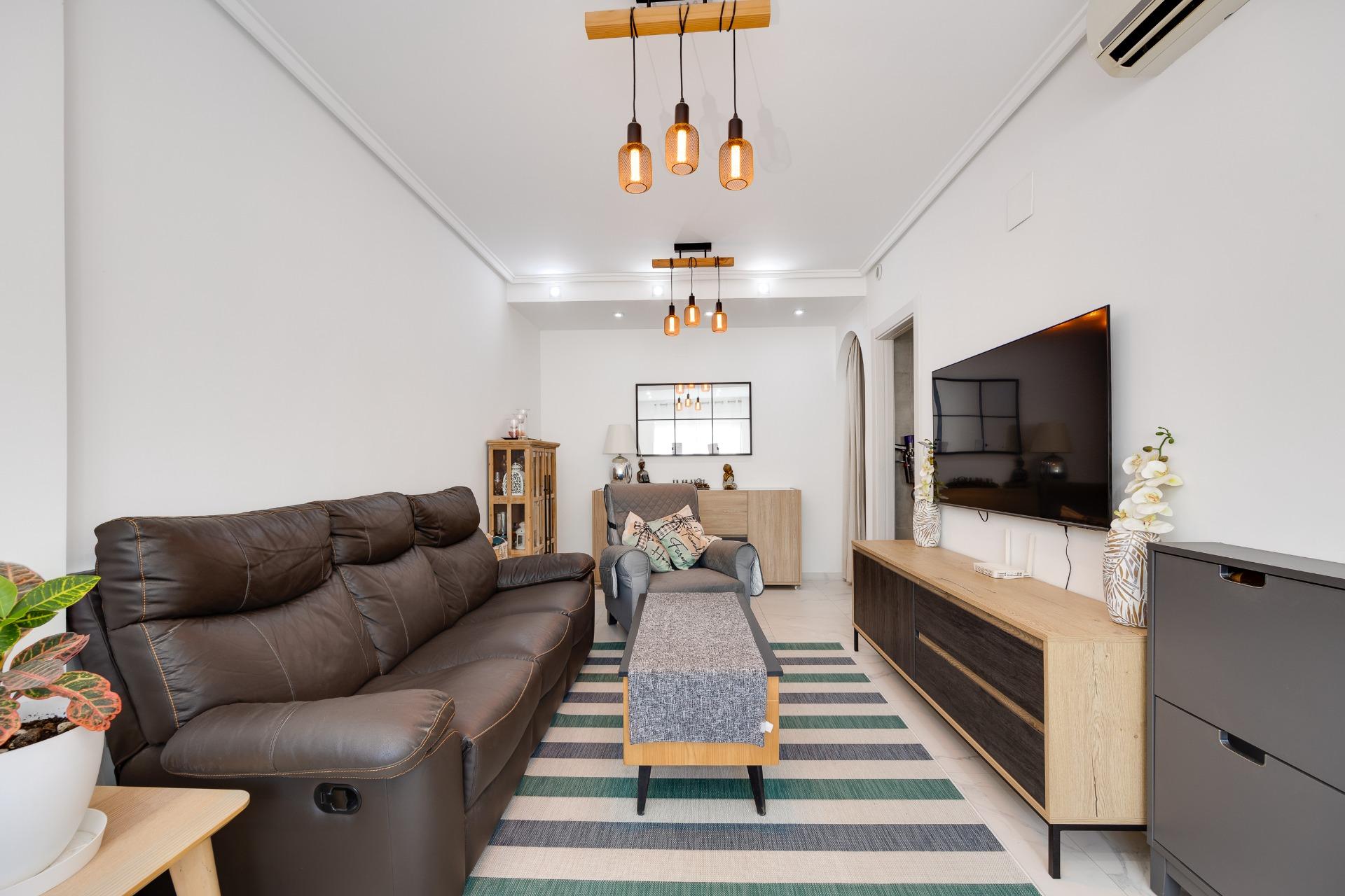 For sale - 2 Bedroom 1 Bathroom Town House in Torrevieja - aguas nuevas  - Alicante