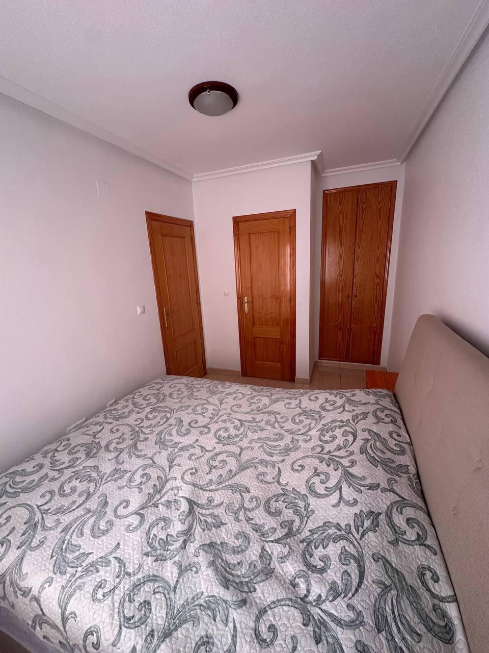 For sale - 2 Bedroom 2 Bathroom Apartment in Torrevieja - Centro  - Alicante