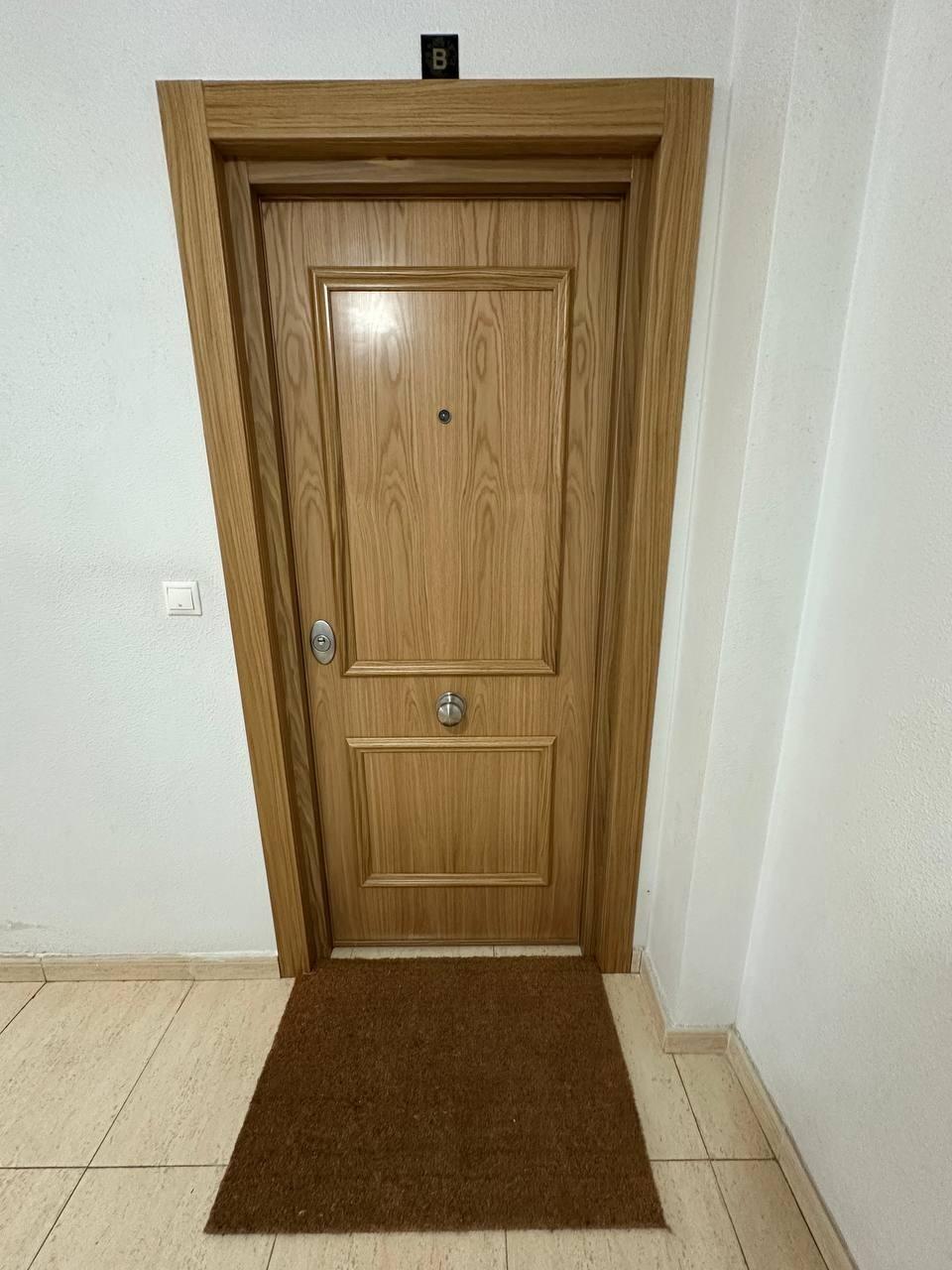 For sale - 2 Bedroom 2 Bathroom Apartment in Torrevieja - Centro  - Alicante