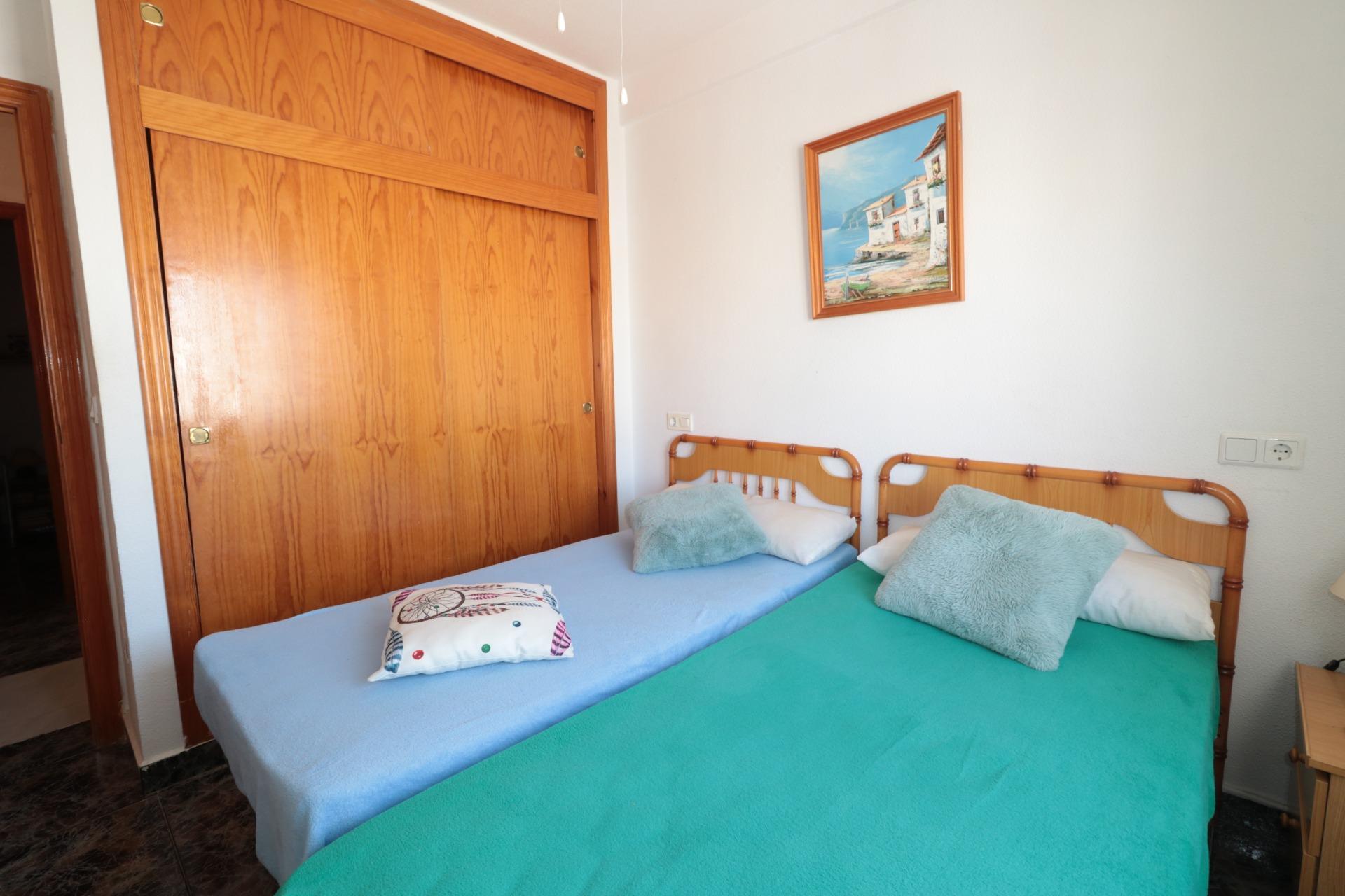 For sale - 4 Bedroom 2 Bathroom Quad House in Torrevieja - Torretas  - Alicante
