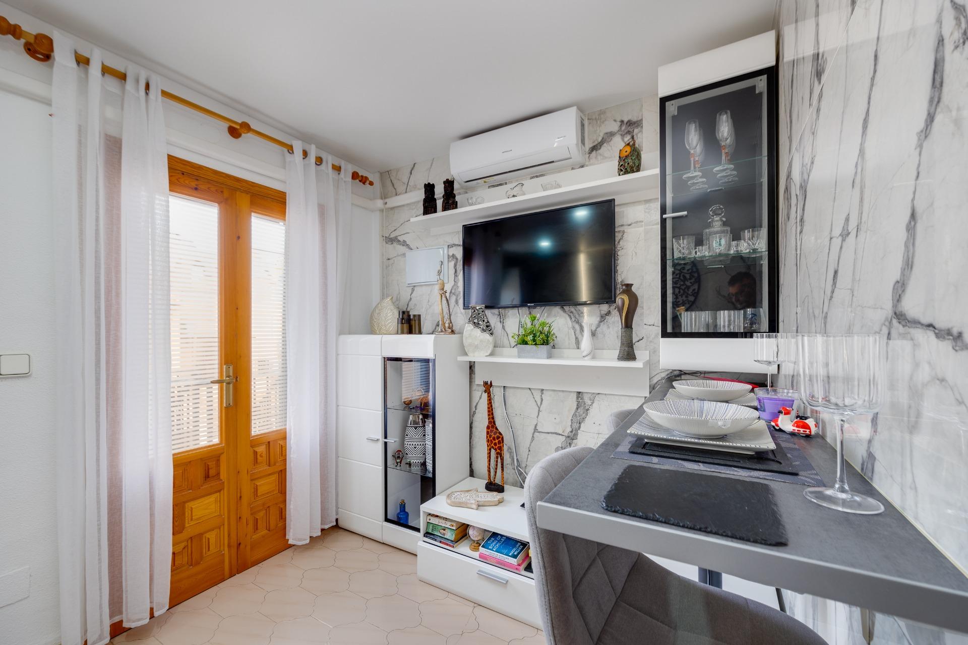 For sale - 2 Bedroom 1 Bathroom Bungalow in Torrevieja - La Siesta - El Salado - Torreta  - Alicante