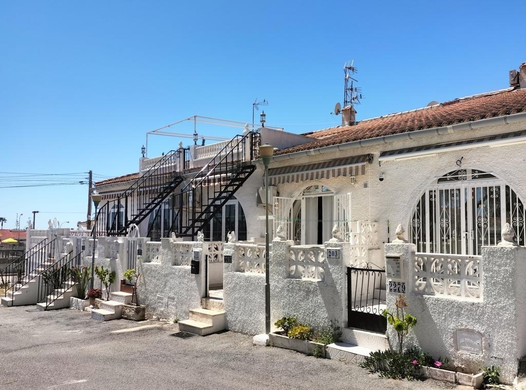 2 Bedroom 2 Bathroom Bungalow in Torrevieja