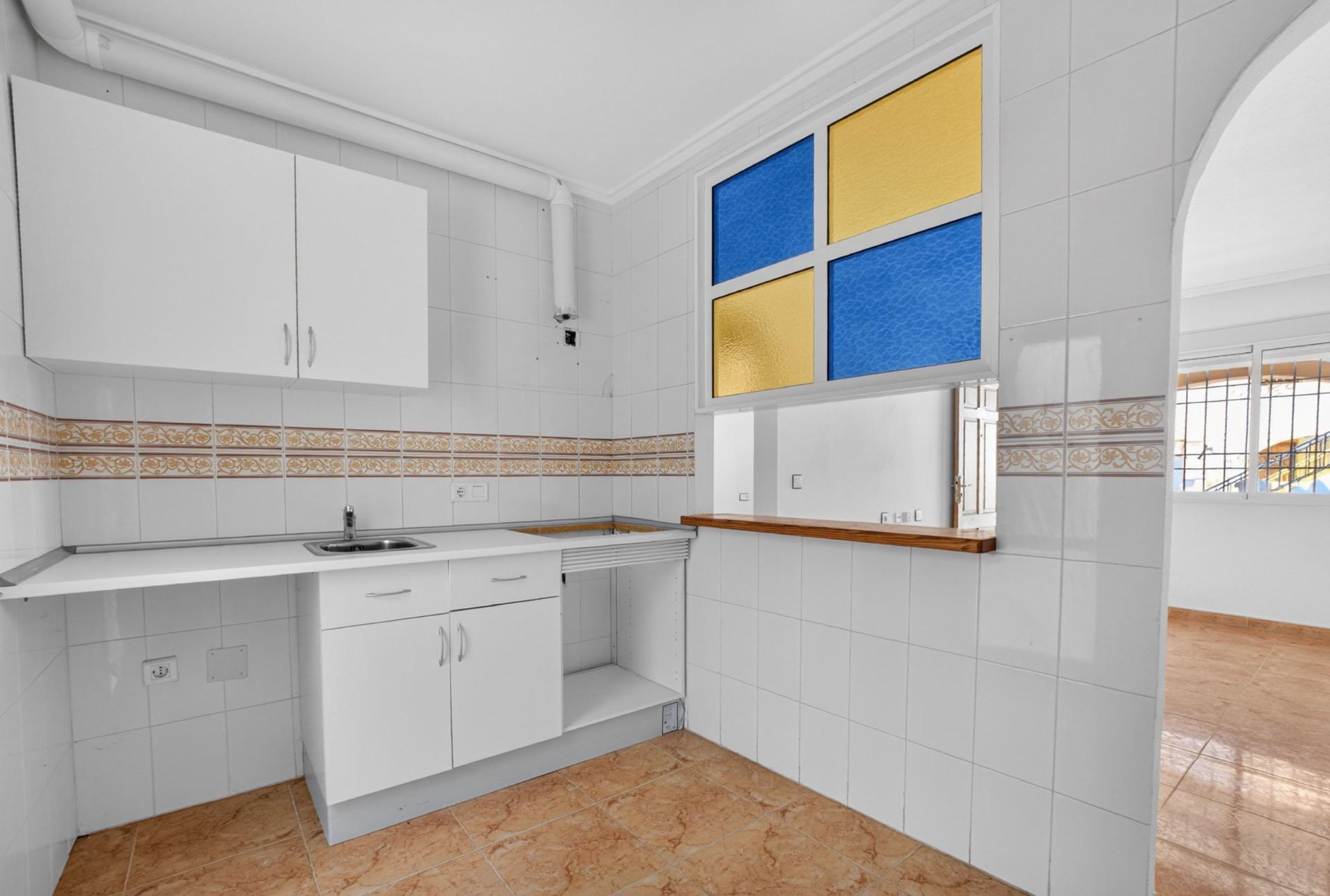 For sale - 2 Bedroom 1 Bathroom Apartment in Torrevieja - El Limonar  - Alicante