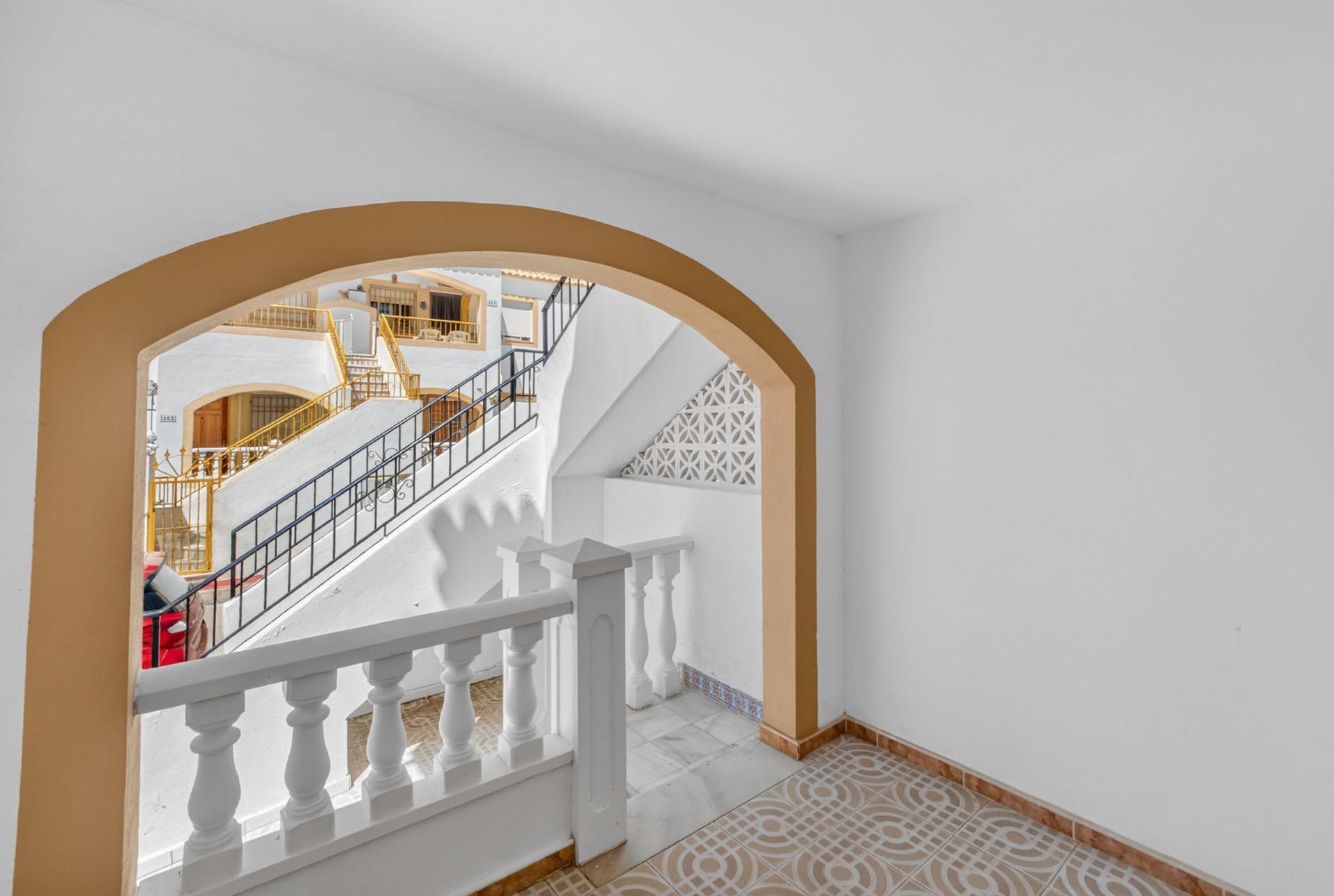 For sale - 2 Bedroom 1 Bathroom Apartment in Torrevieja - El Limonar  - Alicante