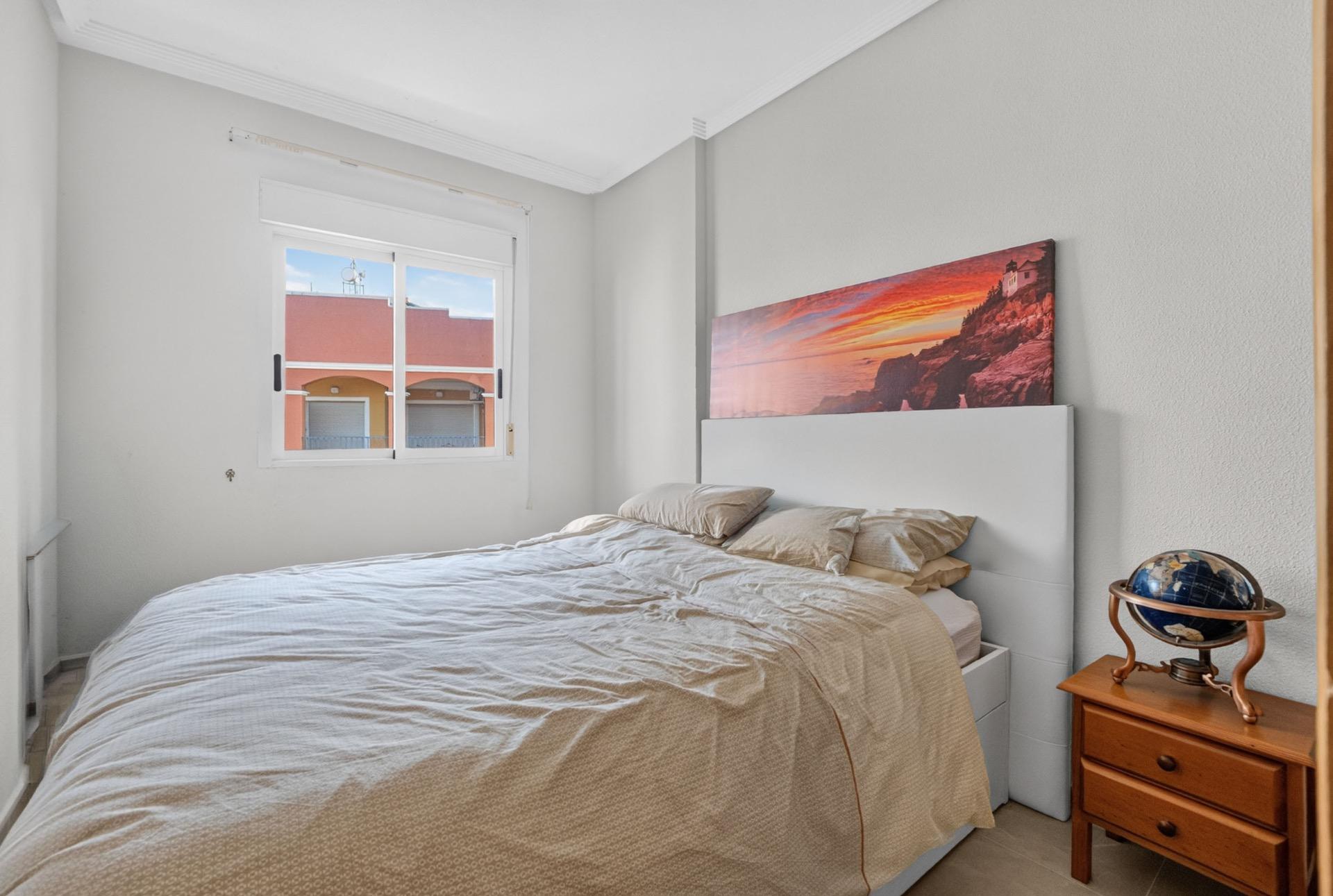 For sale - 2 Bedroom 1 Bathroom Penthouse in Torrevieja - Torreblanca  - Alicante