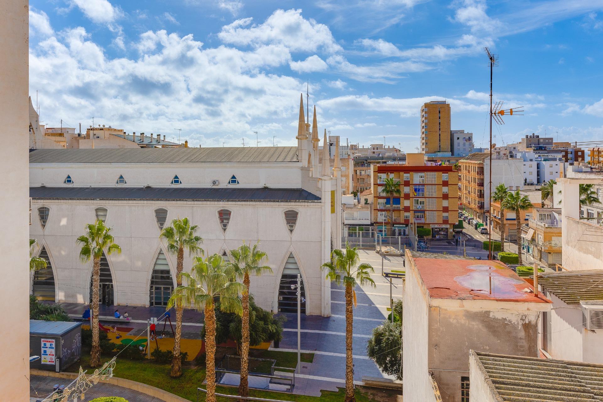For sale - 2 Bedroom 2 Bathroom Penthouse in Torrevieja - Paseo Maritimo  - Alicante