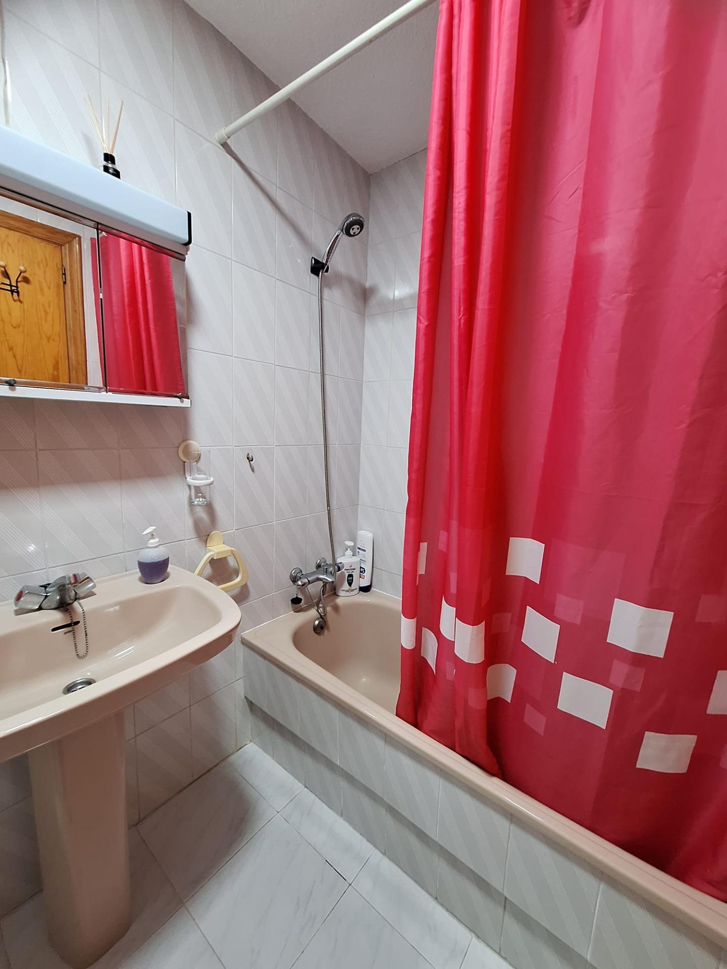 For sale - 2 Bedroom 1 Bathroom Penthouse in Torrevieja - Playa Del Cura  - Alicante