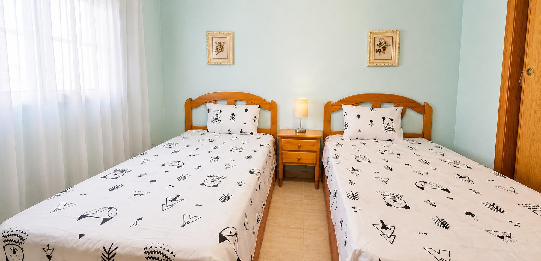For sale - 2 Bedroom 1 Bathroom Apartment in Torrevieja - Habaneras  - Alicante