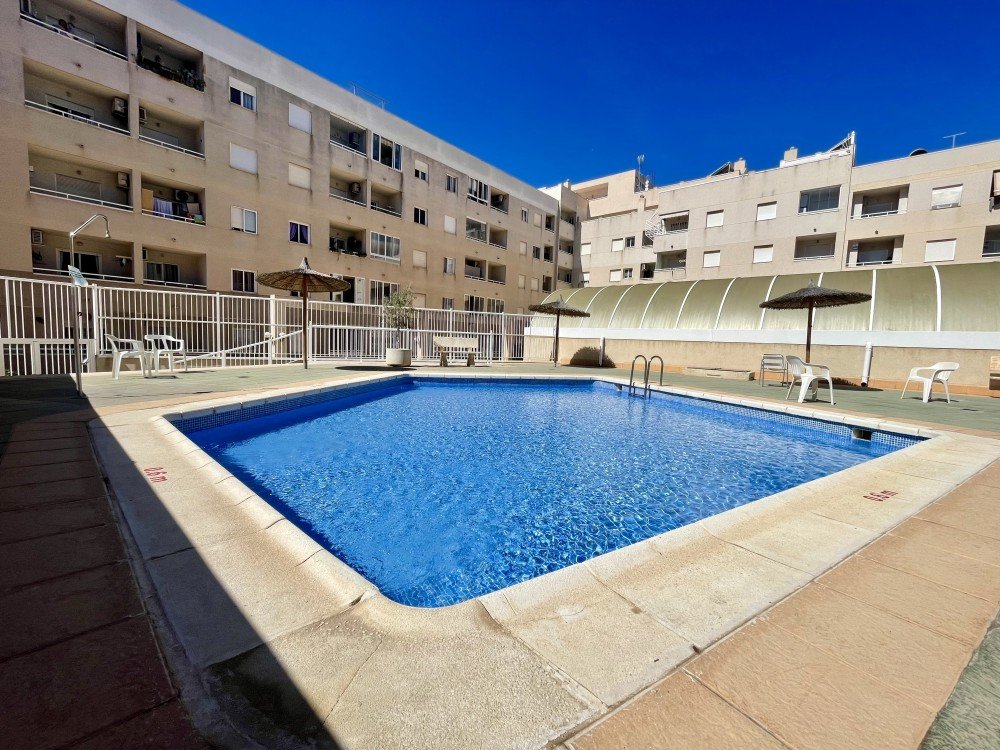 For sale - 2 Bedroom 1 Bathroom Penthouse in Torrevieja - Costa Blanca  - Alicante