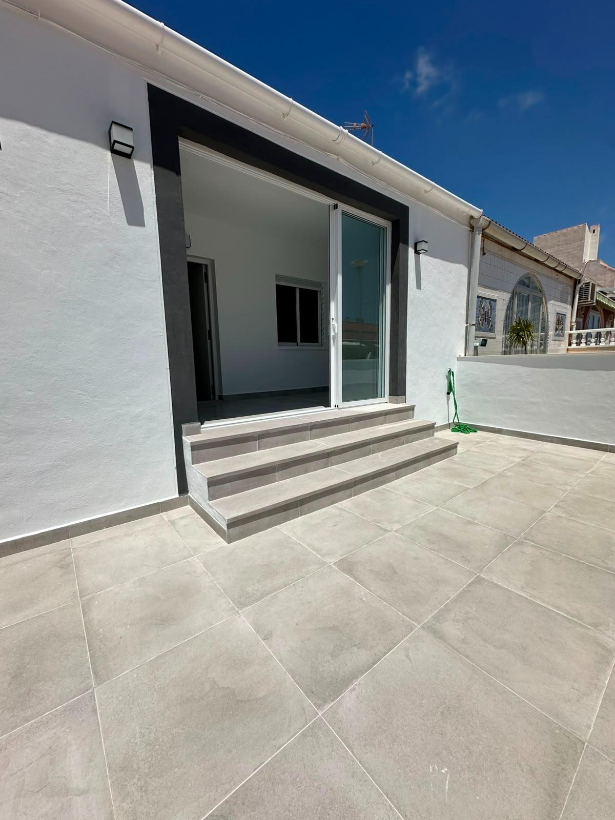 For sale - 2 Bedroom 1 Bathroom Bungalow in Torrevieja - La Siesta - El Salado - Torreta  - Alicante
